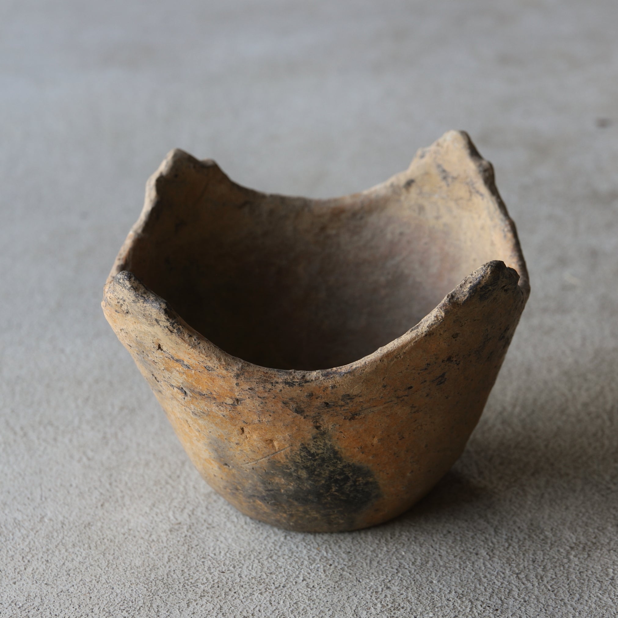CUENCO SOMERO, Loza, Período Jomon(10000–300 a. C.)