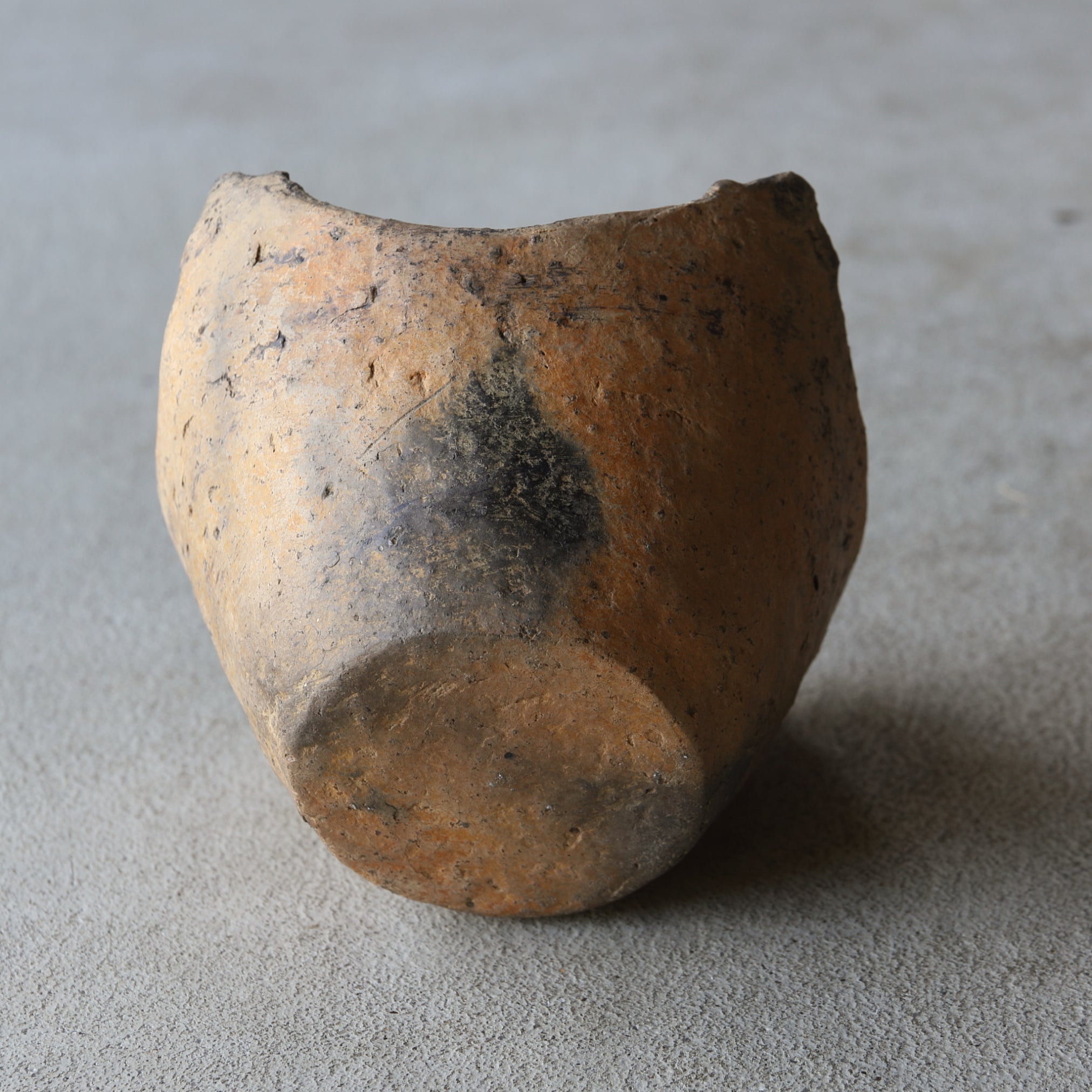 CUENCO SOMERO, Loza, Período Jomon(10000–300 a. C.)