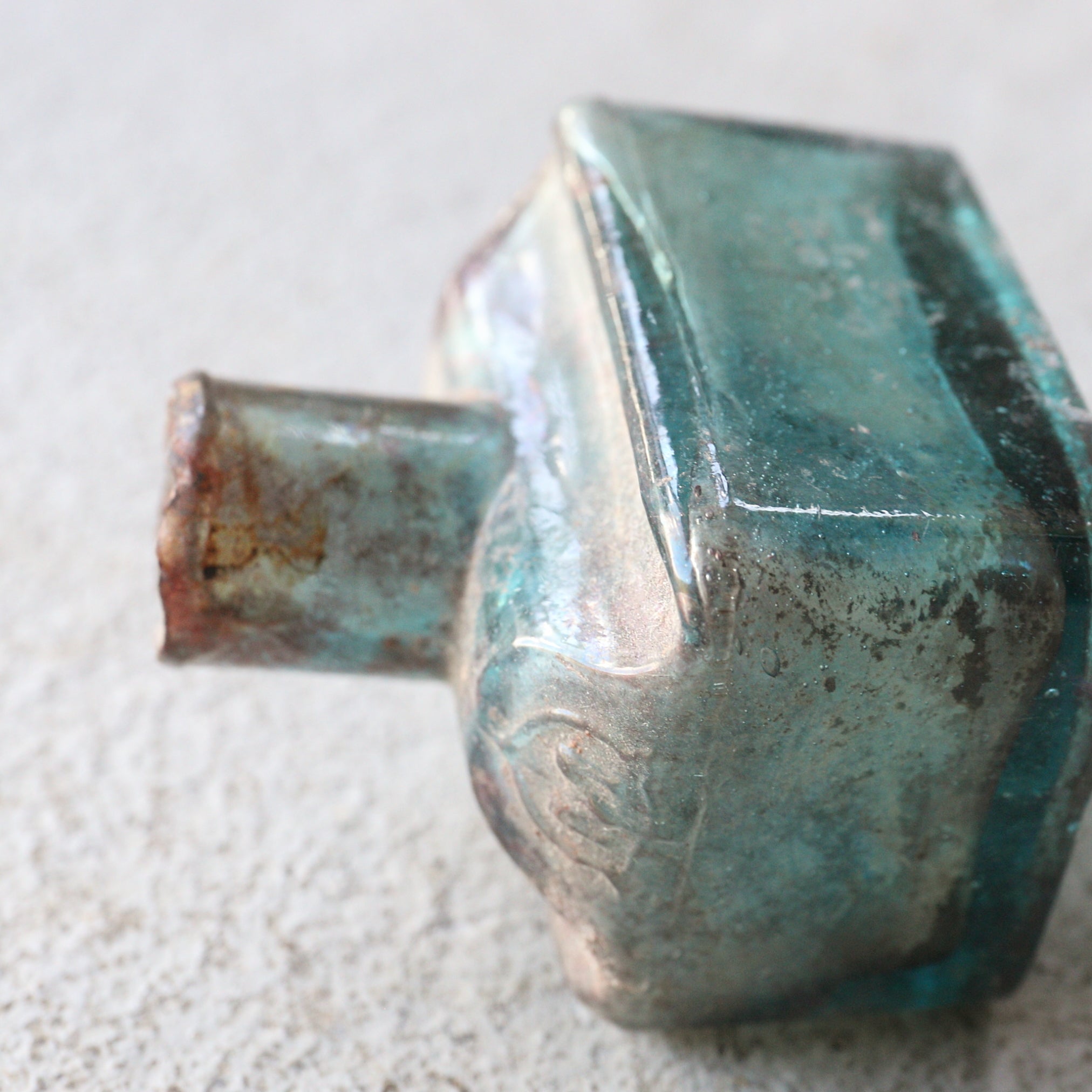 BOTELLA DE VIDRIO, Antigüedades británicas, Edad Moderna Temprana(Siglos XVI–XIX)