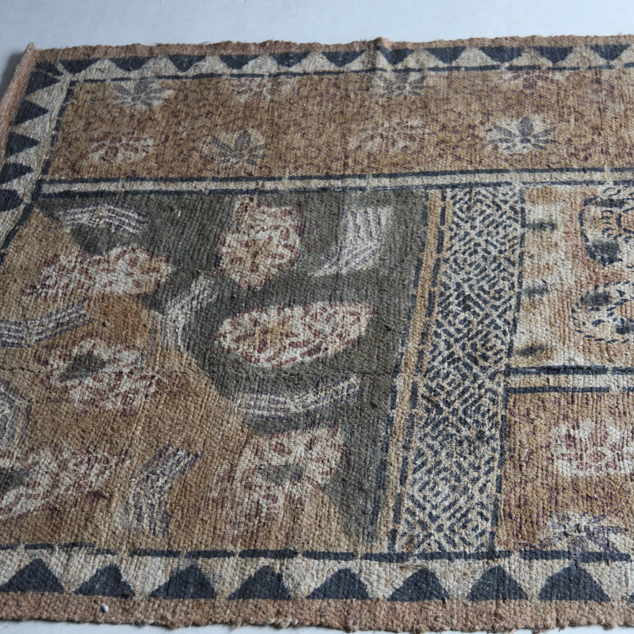 DANTSŪ, Con diseño de tigre, a2, Dinastía Joseon(1392–1897 d. C.)