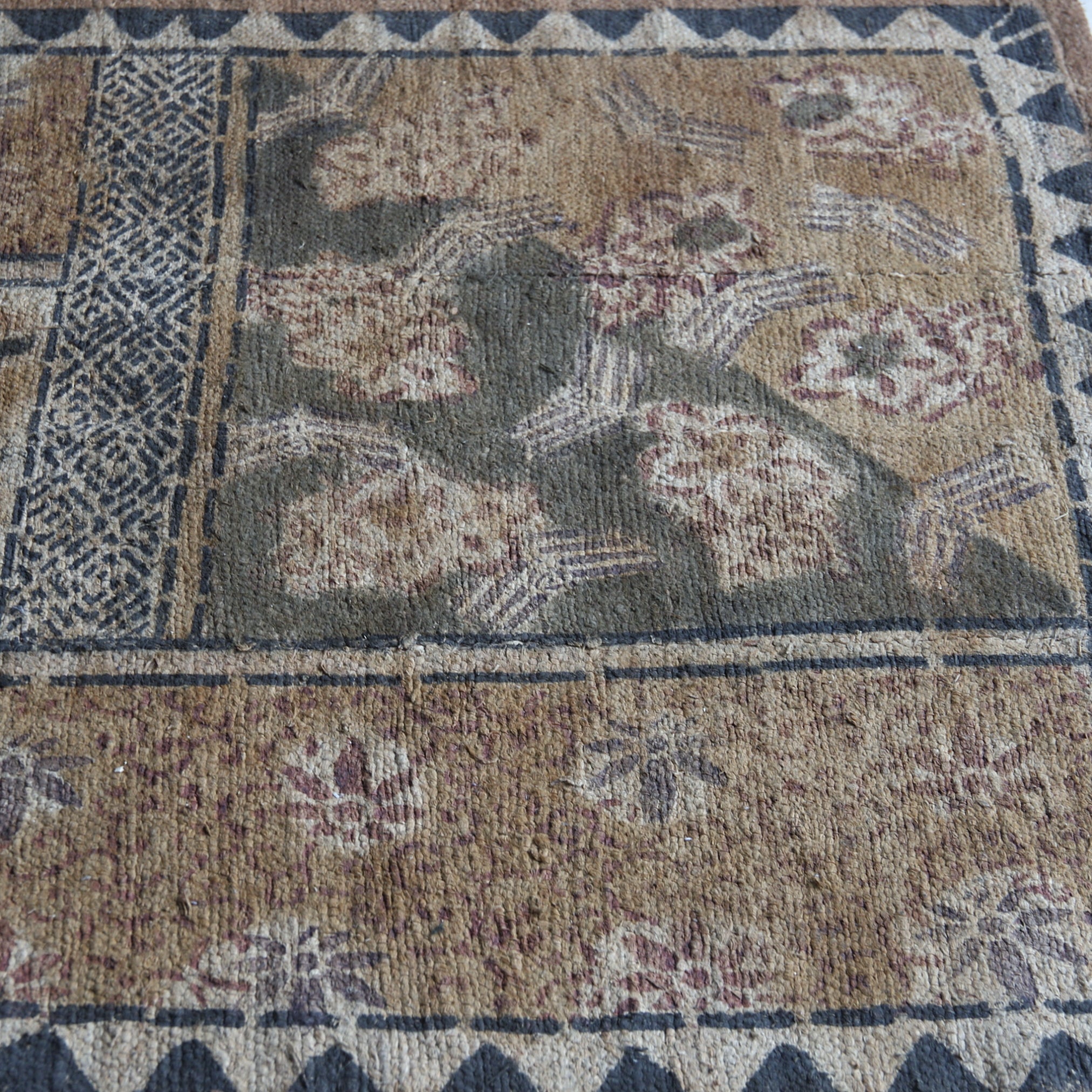 DANTSŪ, Con diseño de tigre, a2, Dinastía Joseon(1392–1897 d. C.)