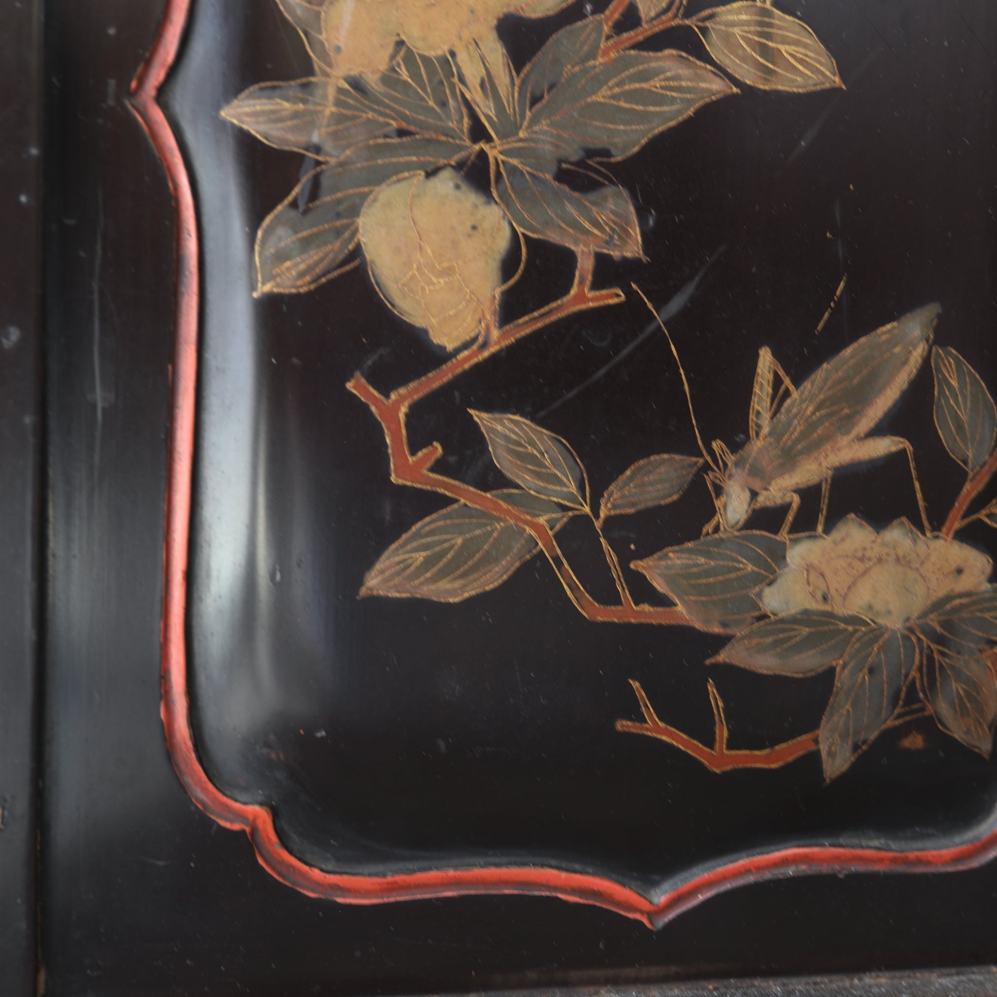 YOHŌDANA, Maki-e with flower-and-bird design