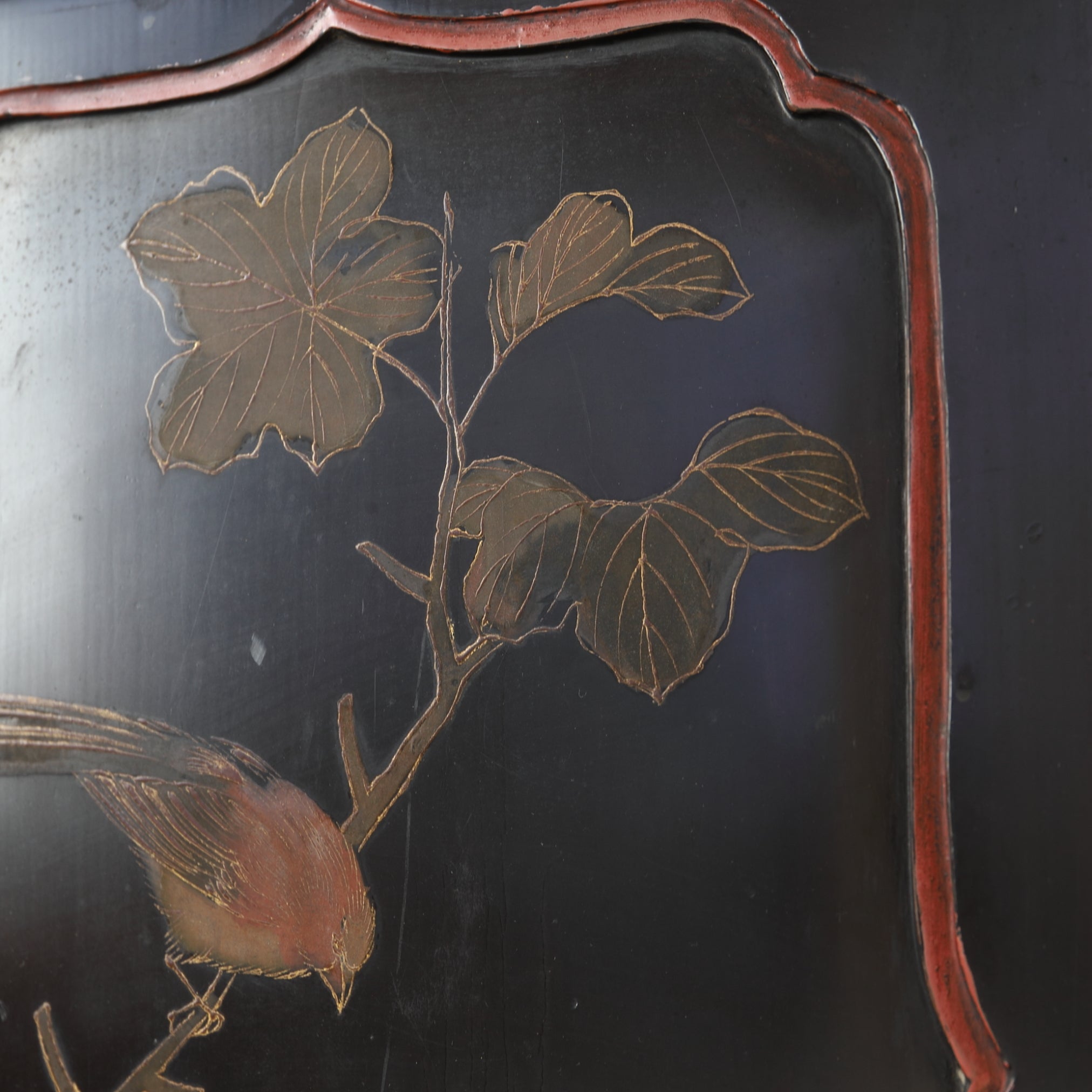 YOHŌDANA, Maki-e with flower-and-bird design