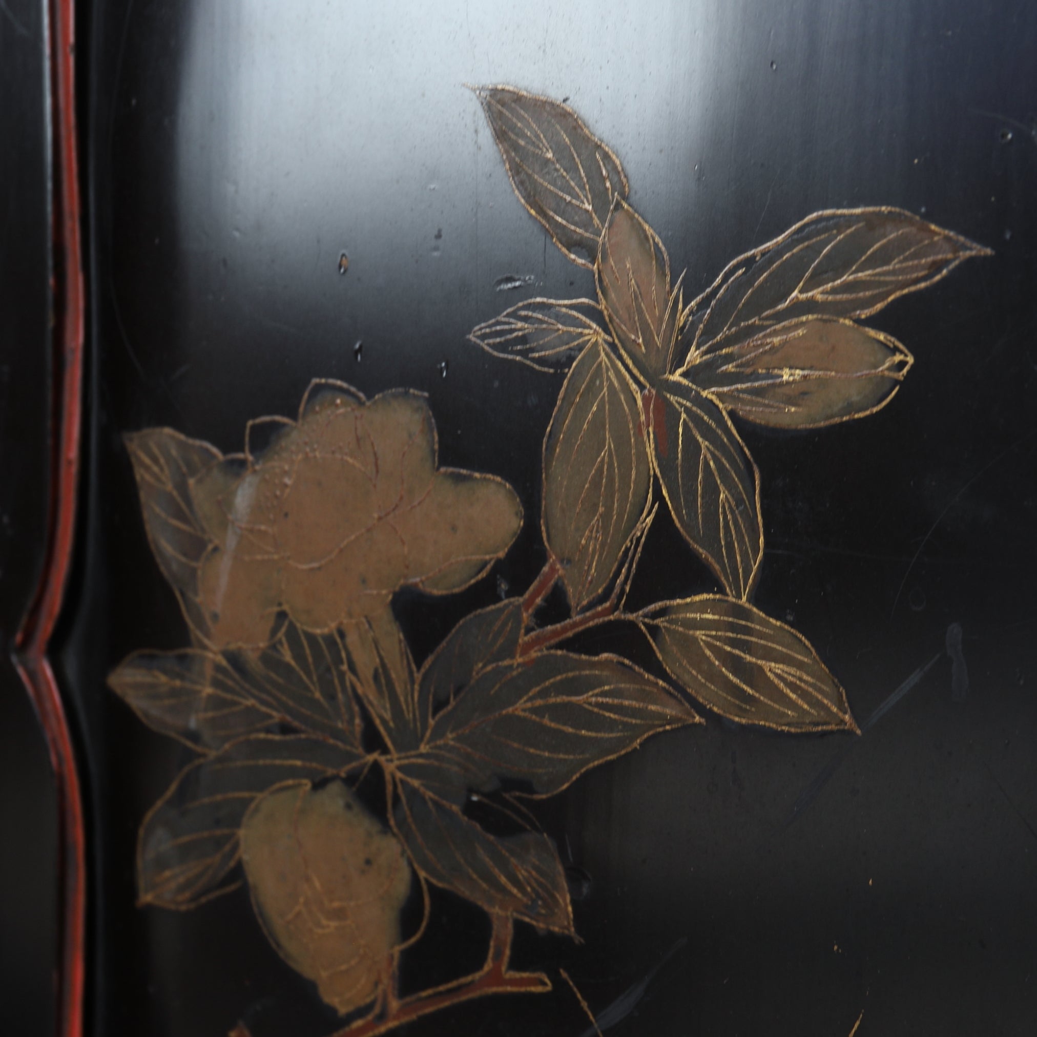 YOHŌDANA, Maki-e with flower-and-bird design