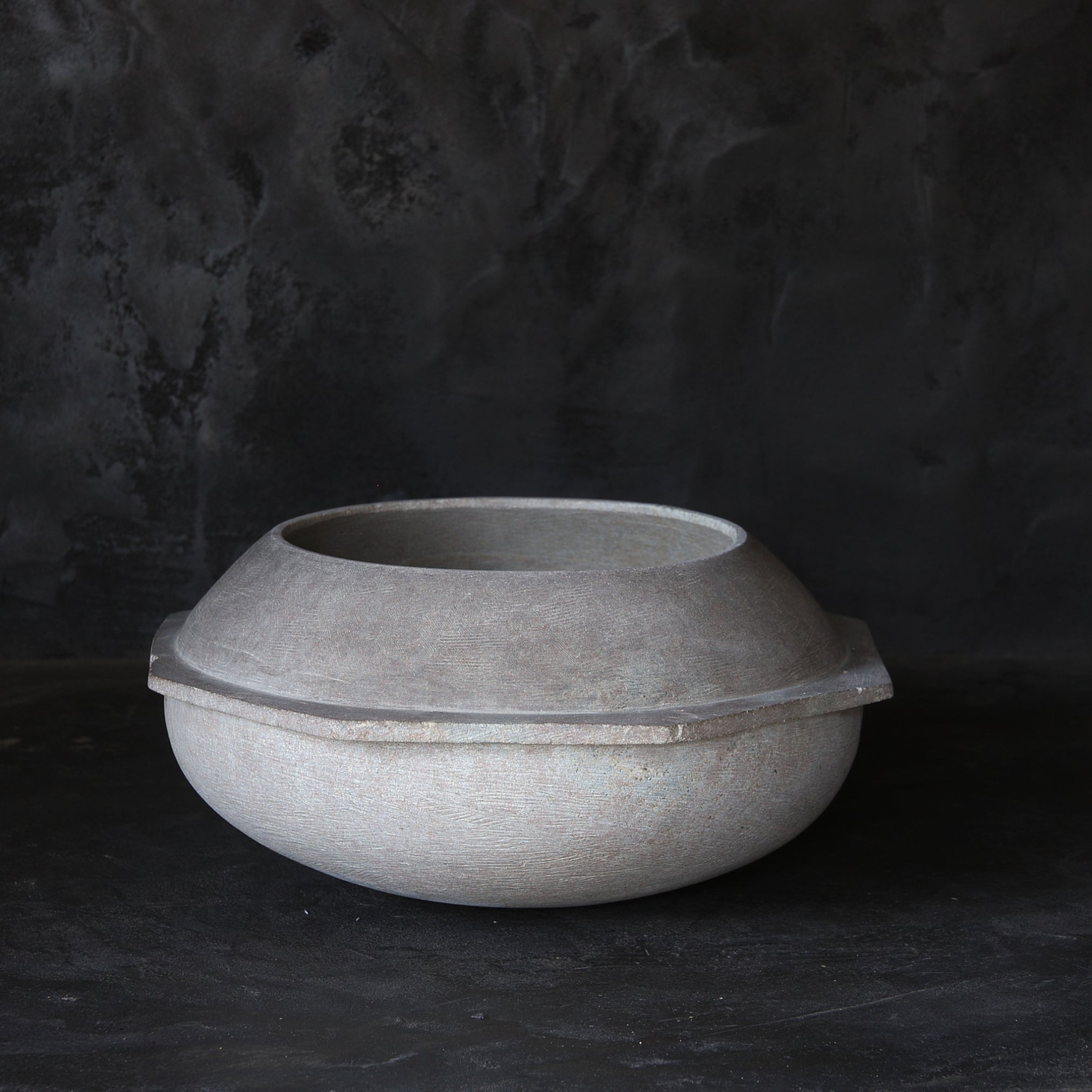 GROSSER ACHTECKIG STEINTOPF / RO, Mitate(Ro), Joseon-Dynastie(1392–1897 n. Chr.)