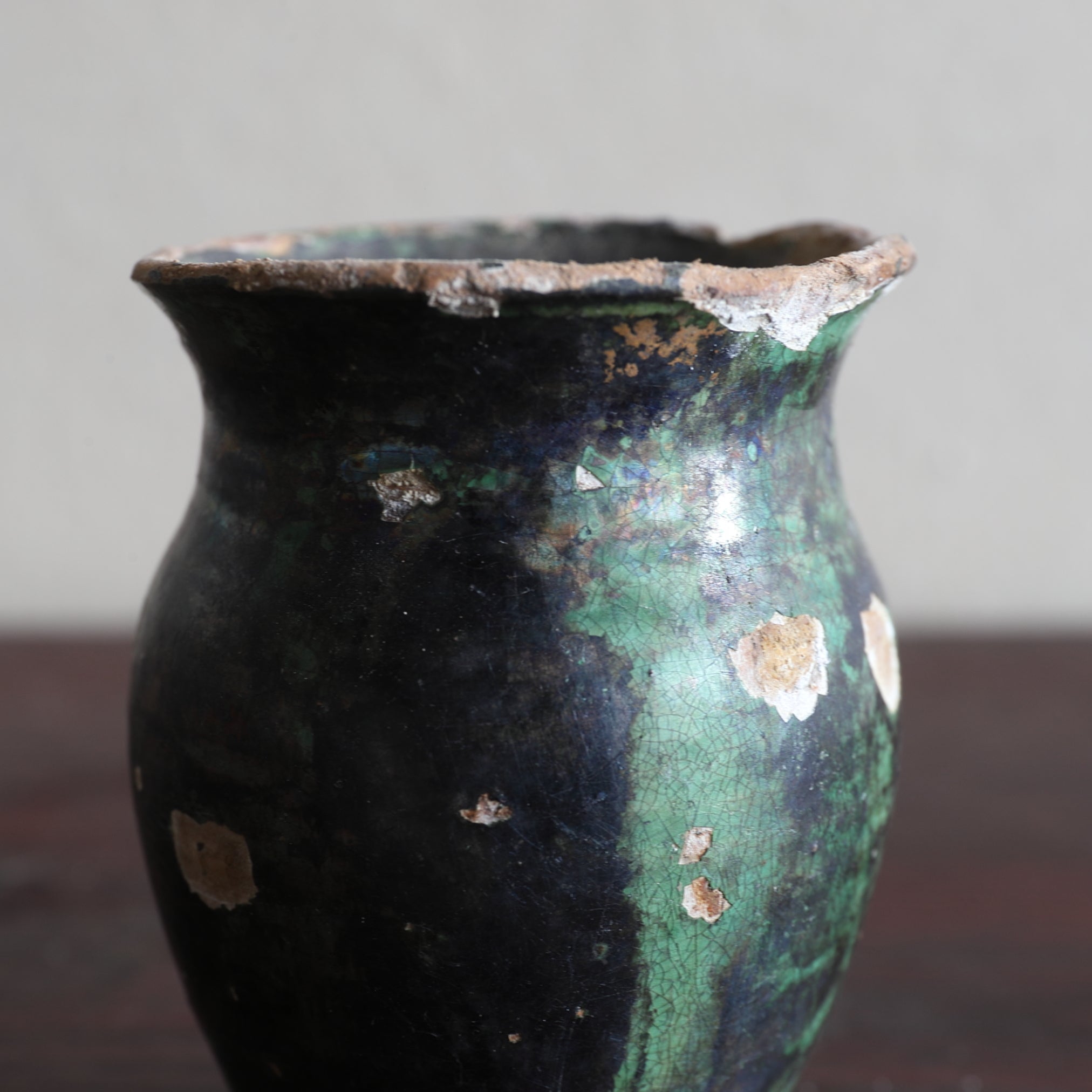 JARRA PEQUEÑA, Vidriado verde, Antigüedad holandesa, Edad Moderna Temprana(Siglos XVI–XIX)
