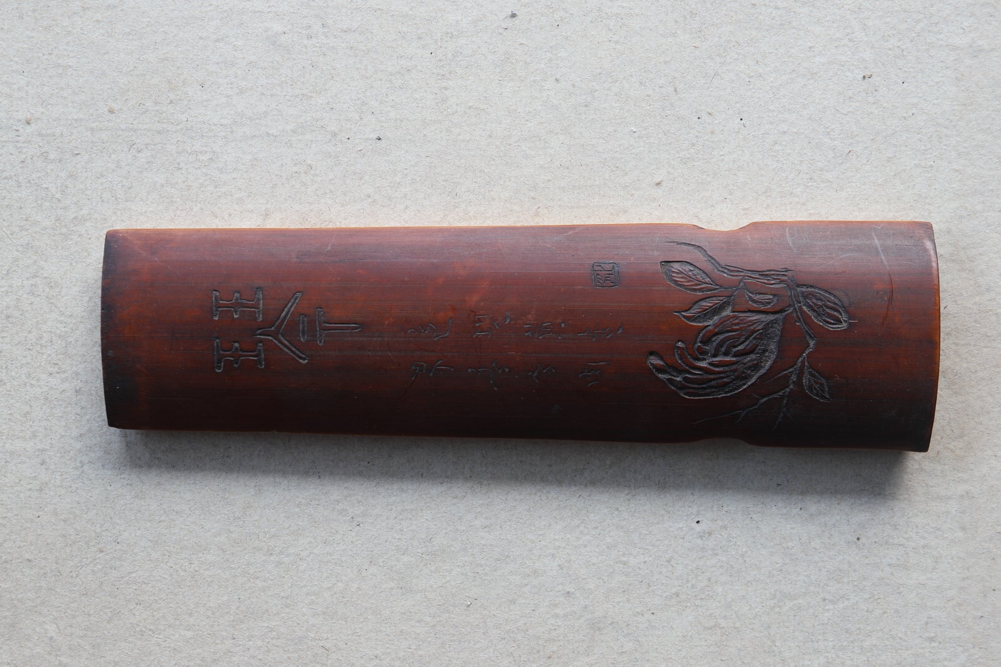 CUCHARA PARA TÉ DE BAMBÚ, Tallada con diseño floral con poesía china, Edad Moderna Temprana(Siglos XVI–XIX)