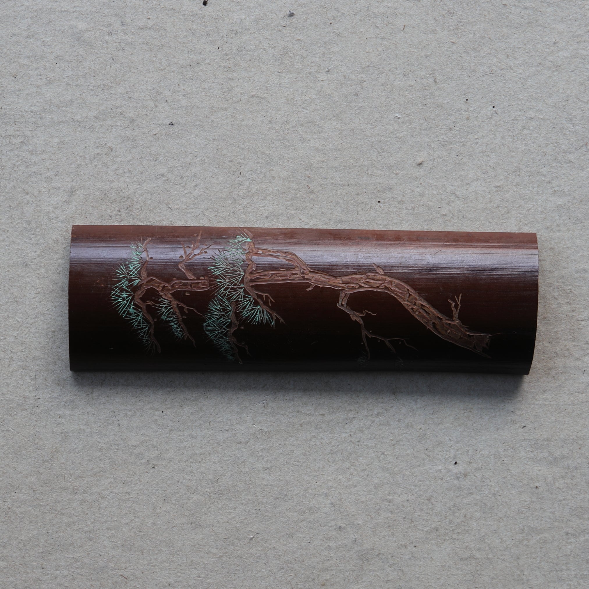 CUCHARA PARA TÉ DE BAMBÚ, Tallada con diseño de pino, Moderno(Siglos XIX–XX)