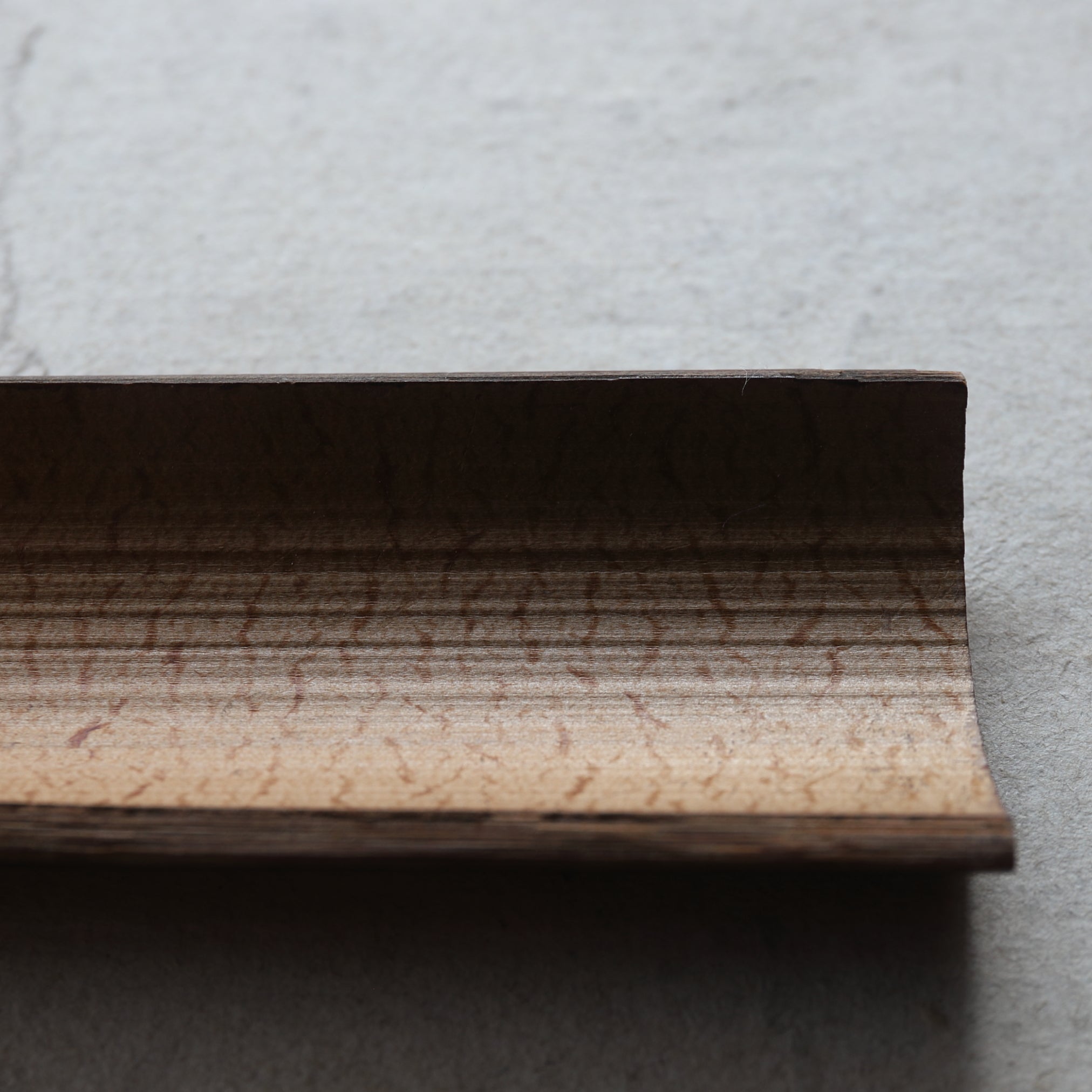 CUCHARA PARA TÉ DE BAMBÚ, Tallada con diseño de pino, Moderno(Siglos XIX–XX)