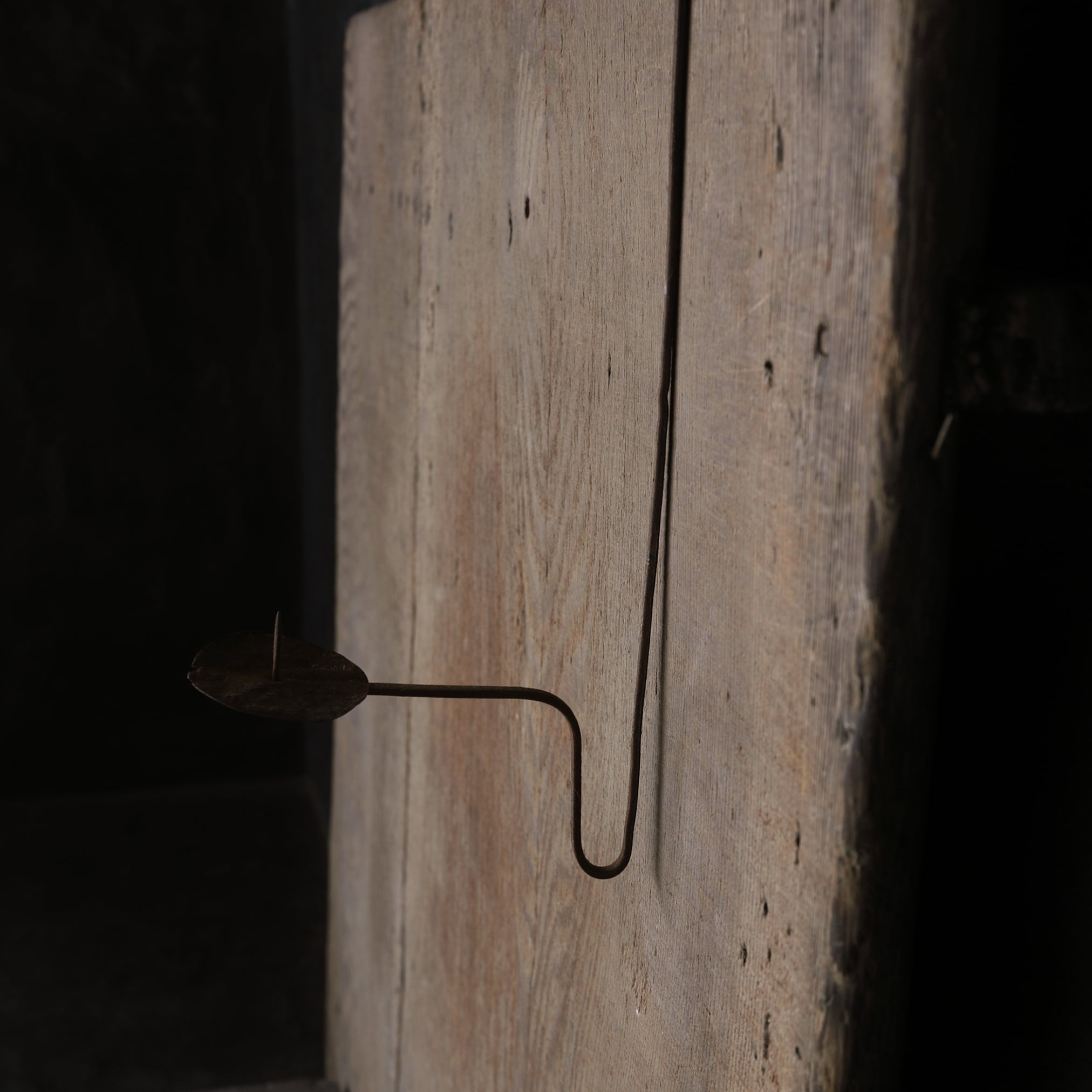 CANDELERO COLGANTE DE HIERRO ENVEJECIDO OXIDADO