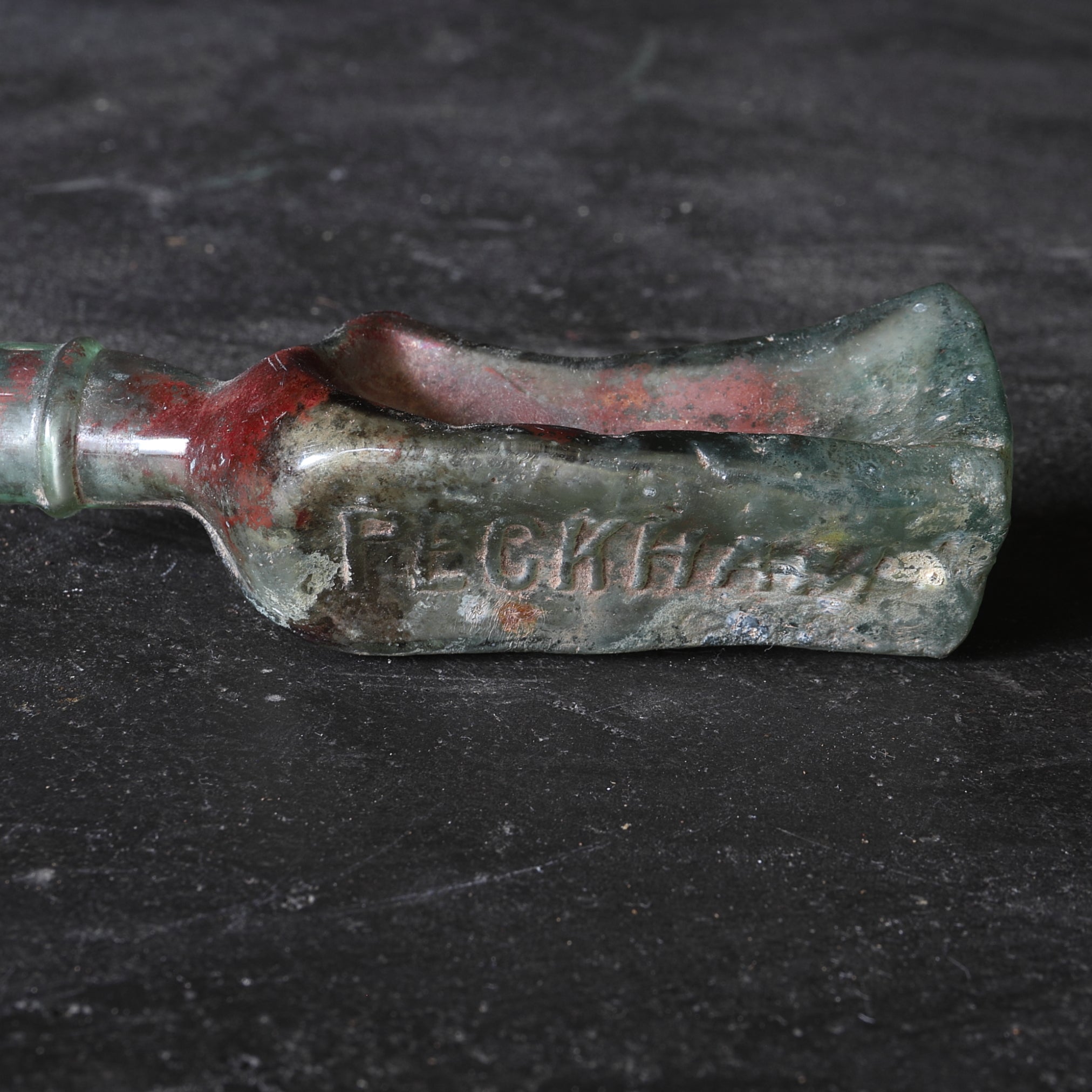 BOTELLA DE VIDRIO DEFORMADA, Antigüedad holandesa, Moderno(Siglos XIX–XX)
