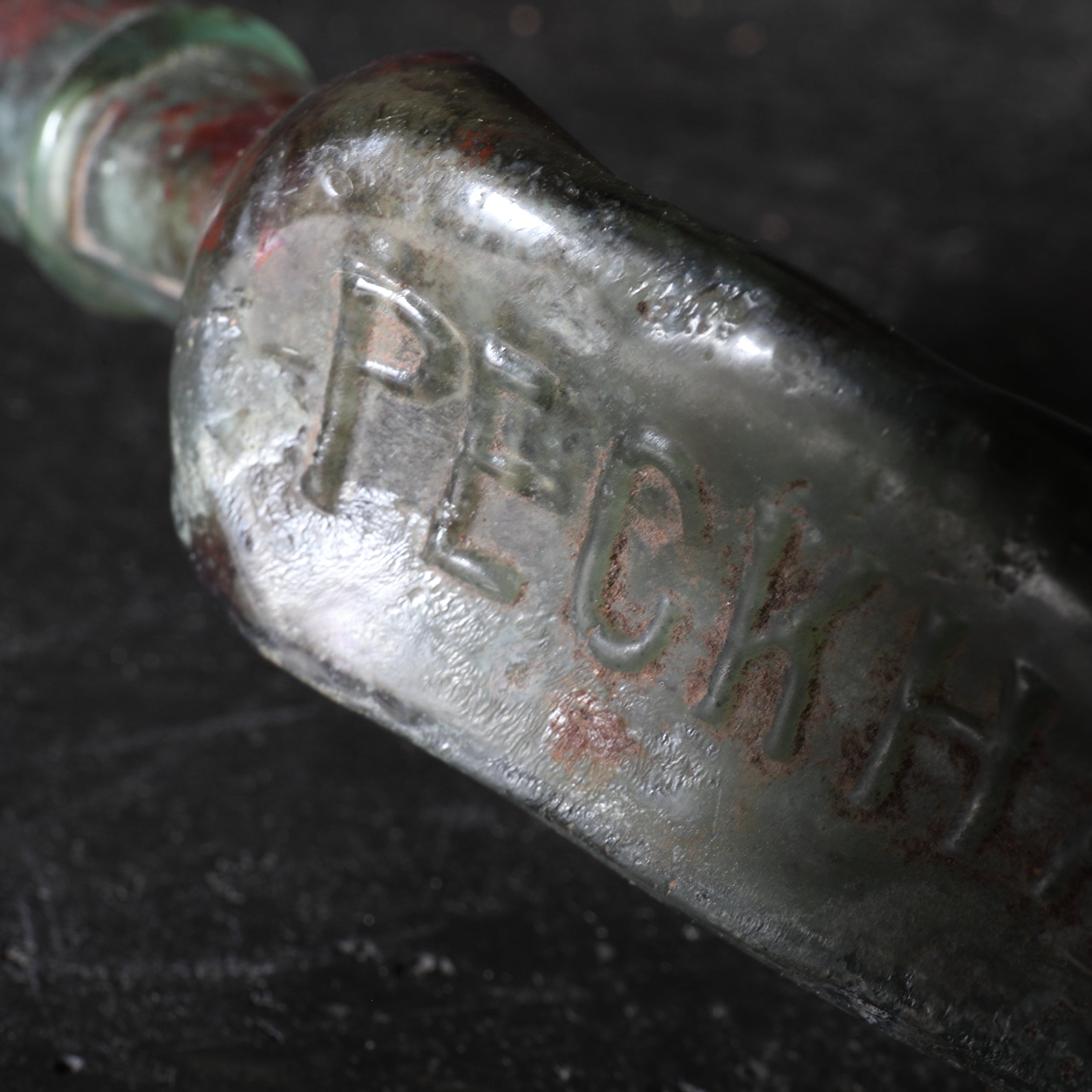 BOTELLA DE VIDRIO DEFORMADA, Antigüedad holandesa, Moderno(Siglos XIX–XX)