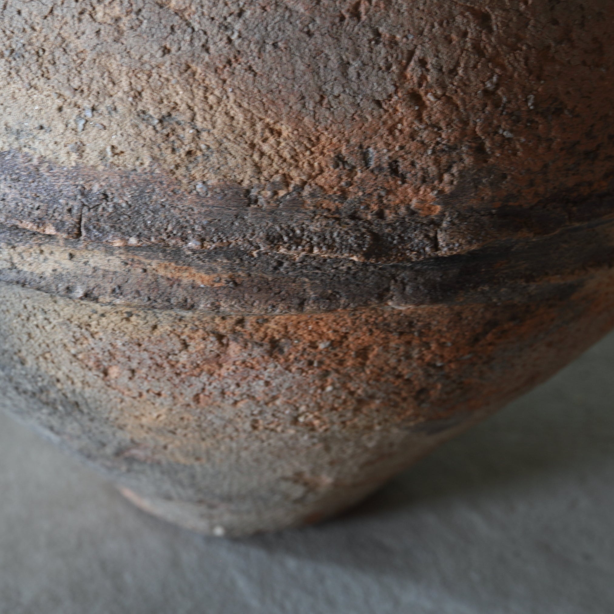 LOZA DE BARRO / CUENCO PROFUNDO, Con decoración, b, Período Yayoi(300 a. C.–250 d. C.)