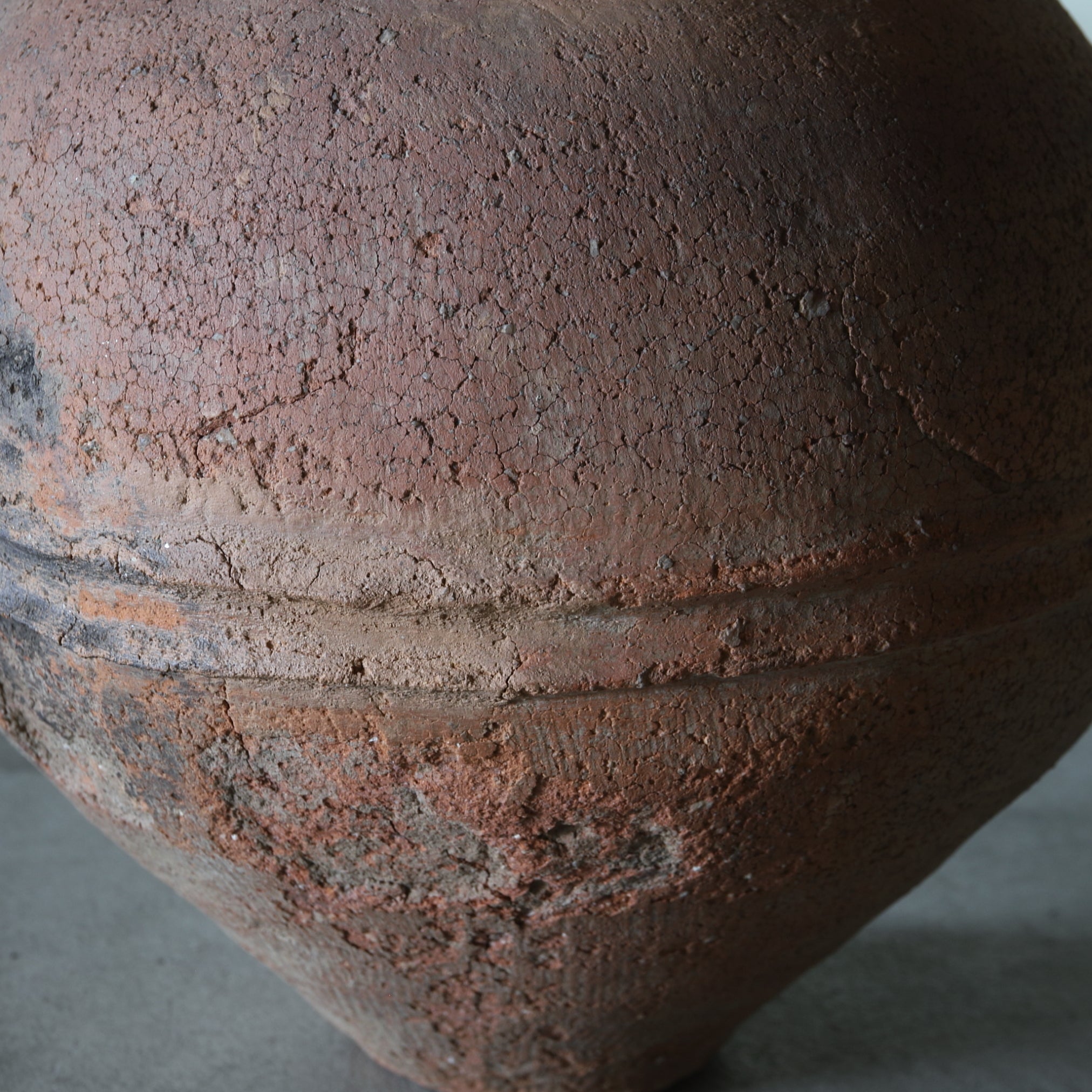 LOZA DE BARRO / CUENCO PROFUNDO, Con decoración, b, Período Yayoi(300 a. C.–250 d. C.)