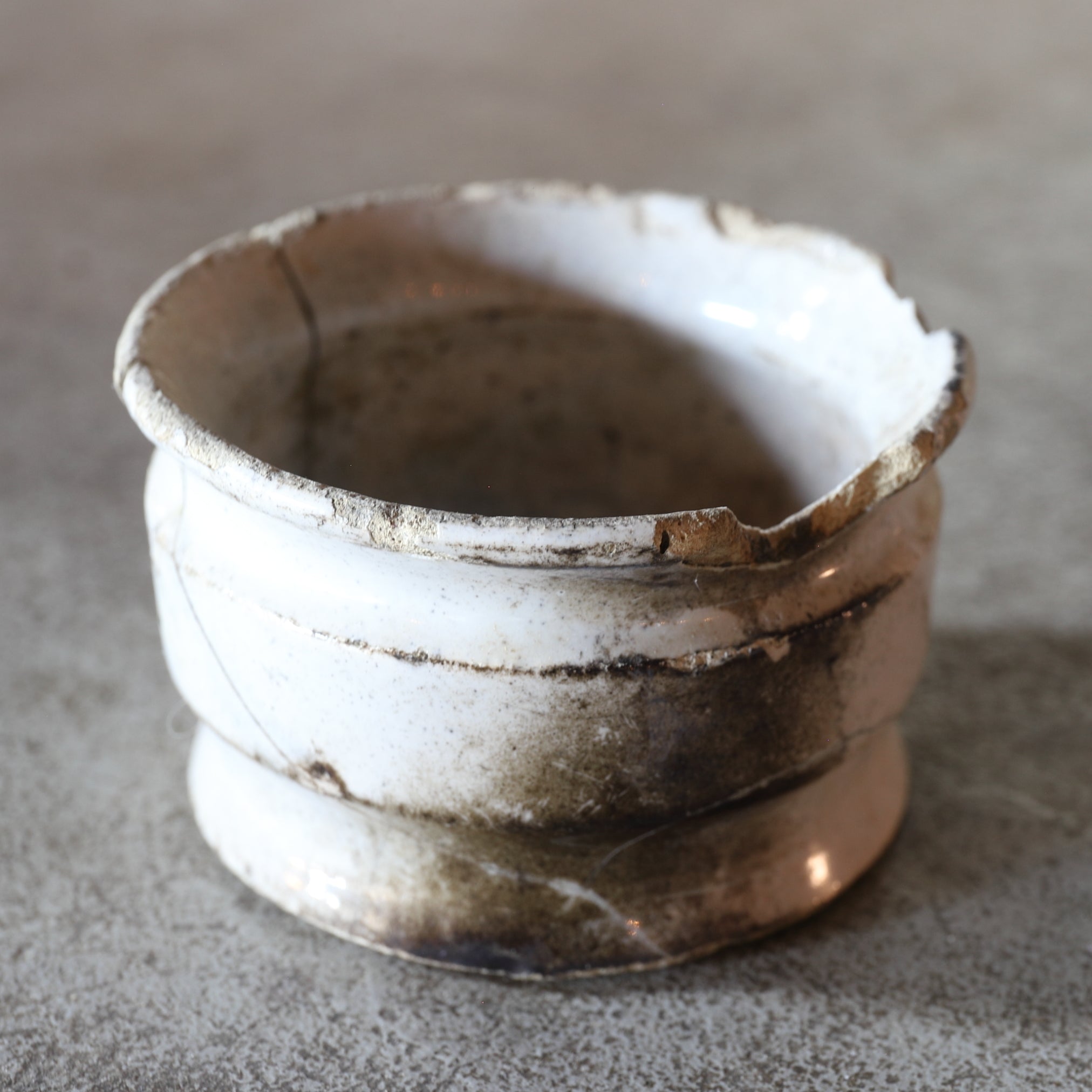 KLEINES GEFÄSS, Delfter Ware, weiß glasiert, 4, Niederländische Antiquität, Frühe Neuzeit(16.–19. Jahrhundert)