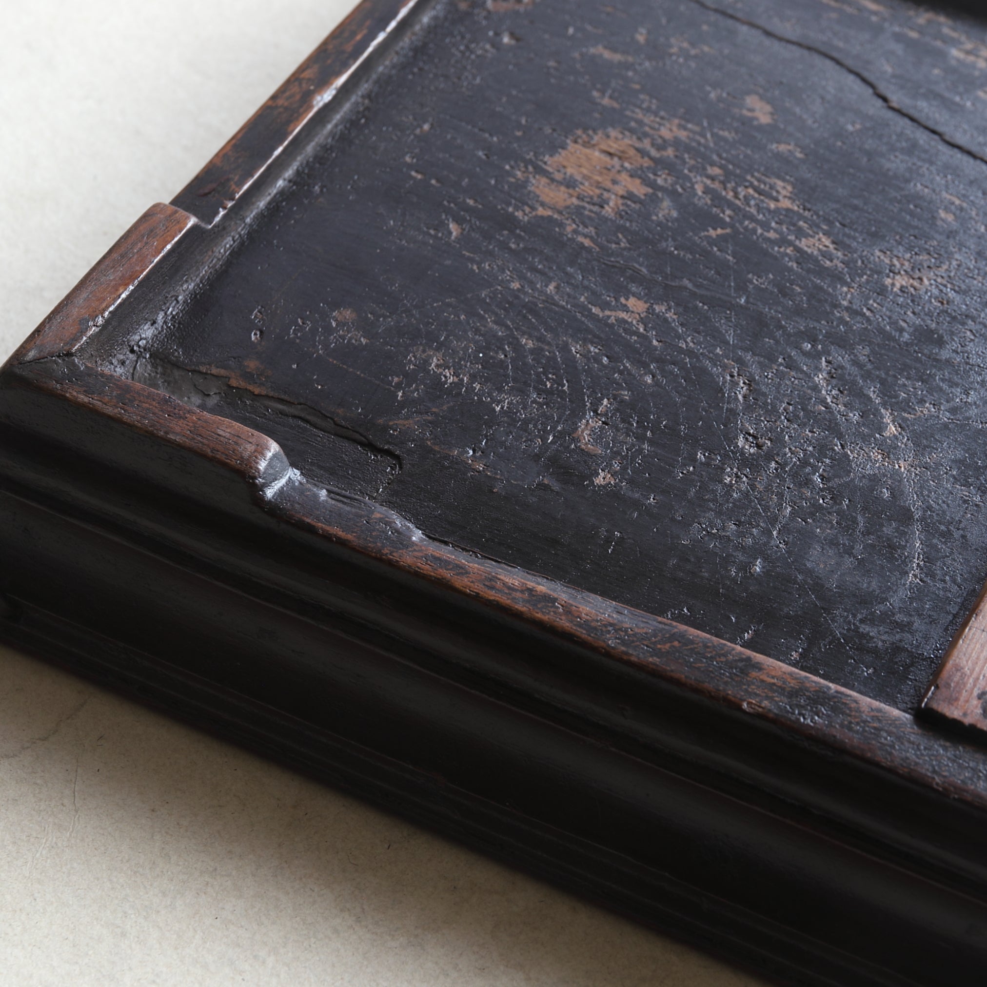 WOODEN RECTANGULAR TRAY, a6, Joseon Dynasty(1392–1897CE)