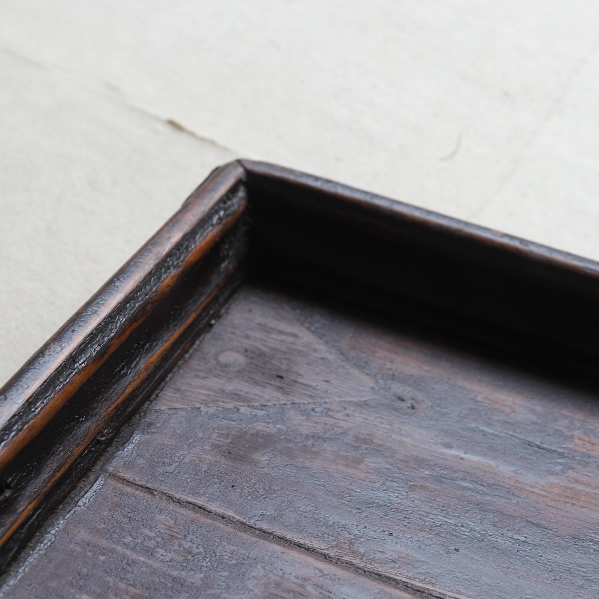 BANDEJA RECTANGULAR DE MADERA, a4, Dinastía Joseon(1392–1897 d. C.)