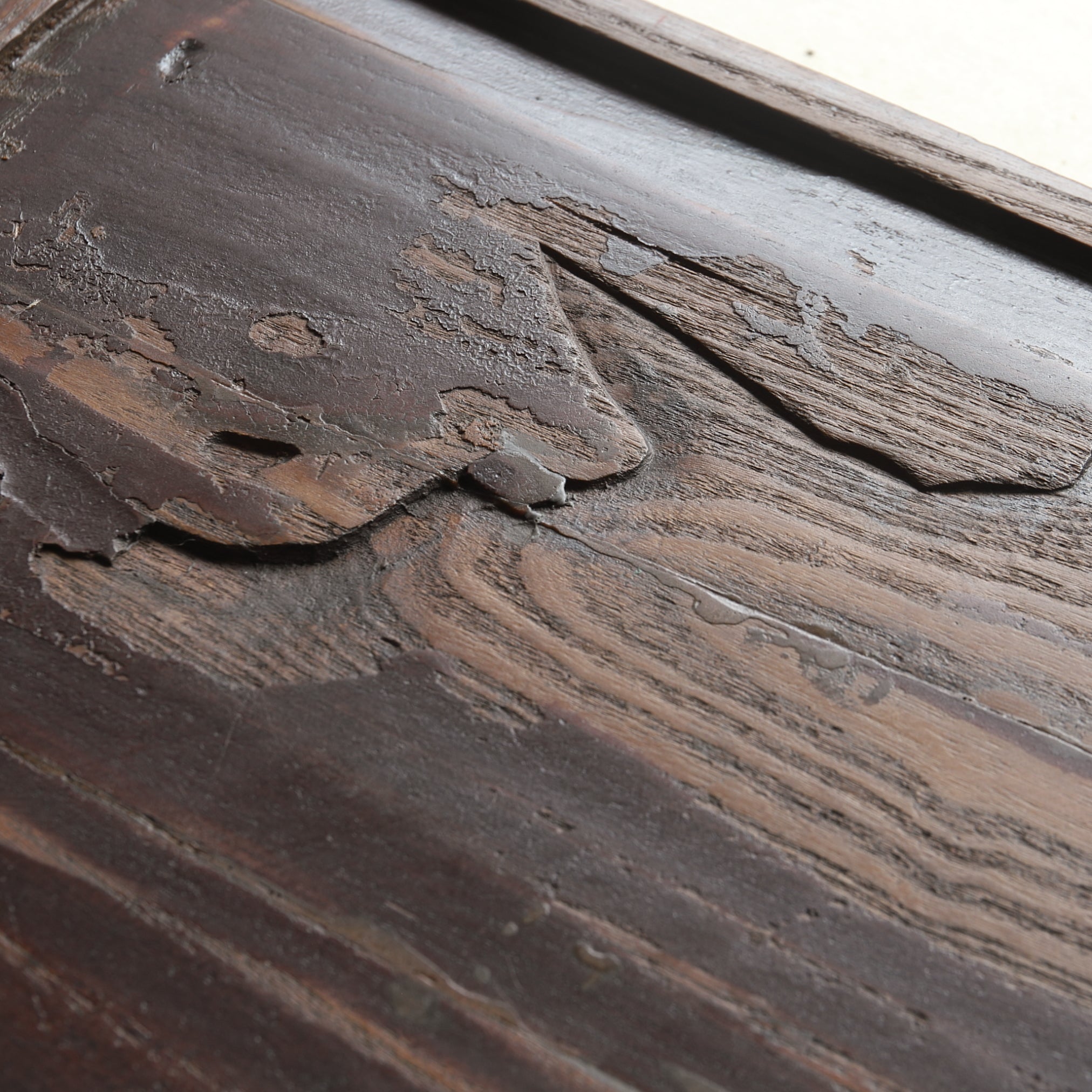 BANDEJA RECTANGULAR DE MADERA, a4, Dinastía Joseon(1392–1897 d. C.)