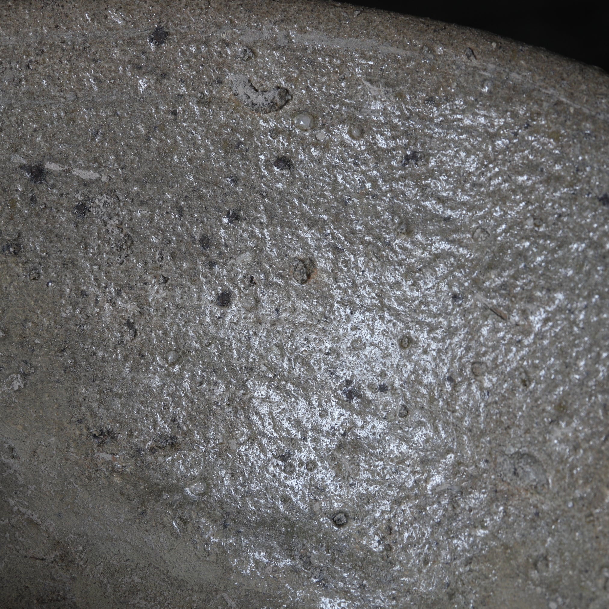 CUENCO CON PICO GRANDE, Ko-Tokoname, Período Heian–Kamakura(794–1333 d. C.)