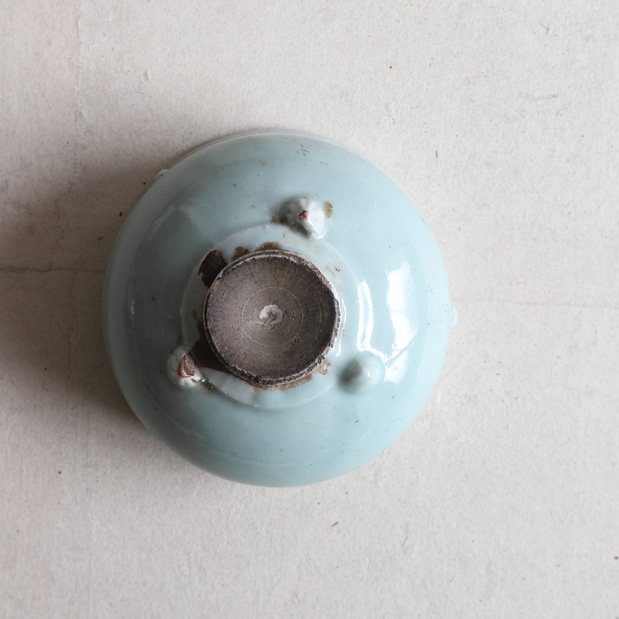 INCENSARIO, Imari temprano, celadón, Período Edo(1603–1867 d. C.)