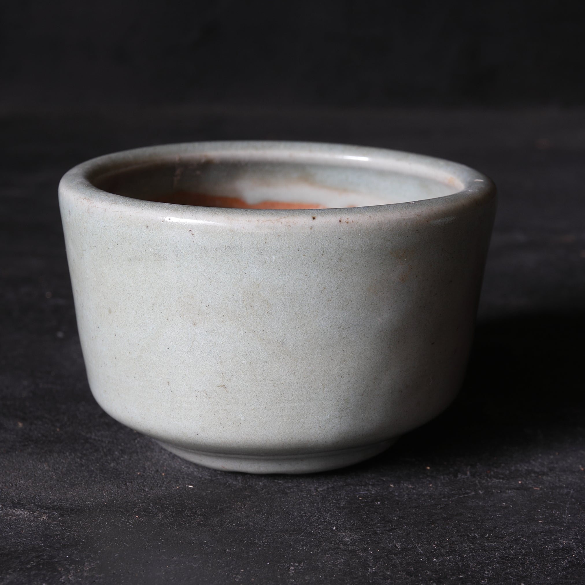 RÖHRE / RÄUCHERGEFÄSS, Longquan-Brennofen, shichikan-celadon, Ming-Dynastie(1368–1644 n. Chr.)