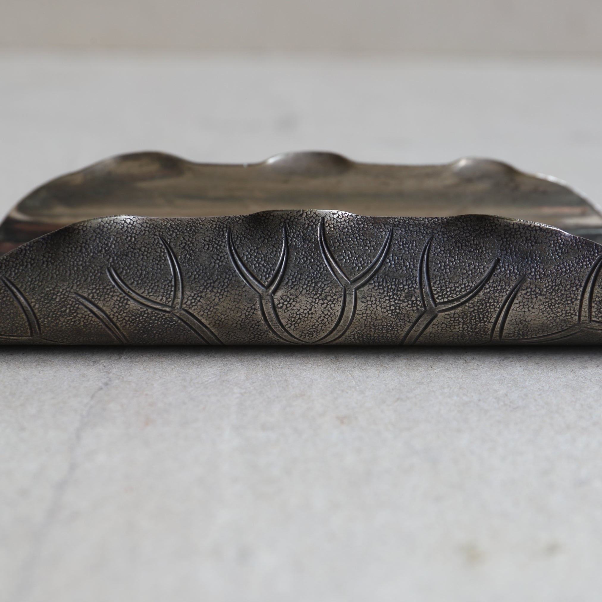 PELLE À THÉ EN LOTUS EN ARGENT, Période moderne précoce(XVIe–XIXe siècle)