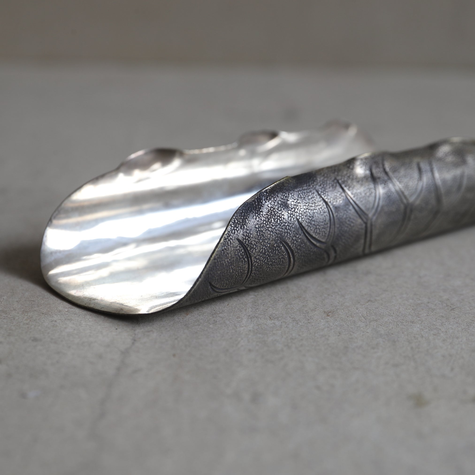 PELLE À THÉ EN LOTUS EN ARGENT, Période moderne précoce(XVIe–XIXe siècle)
