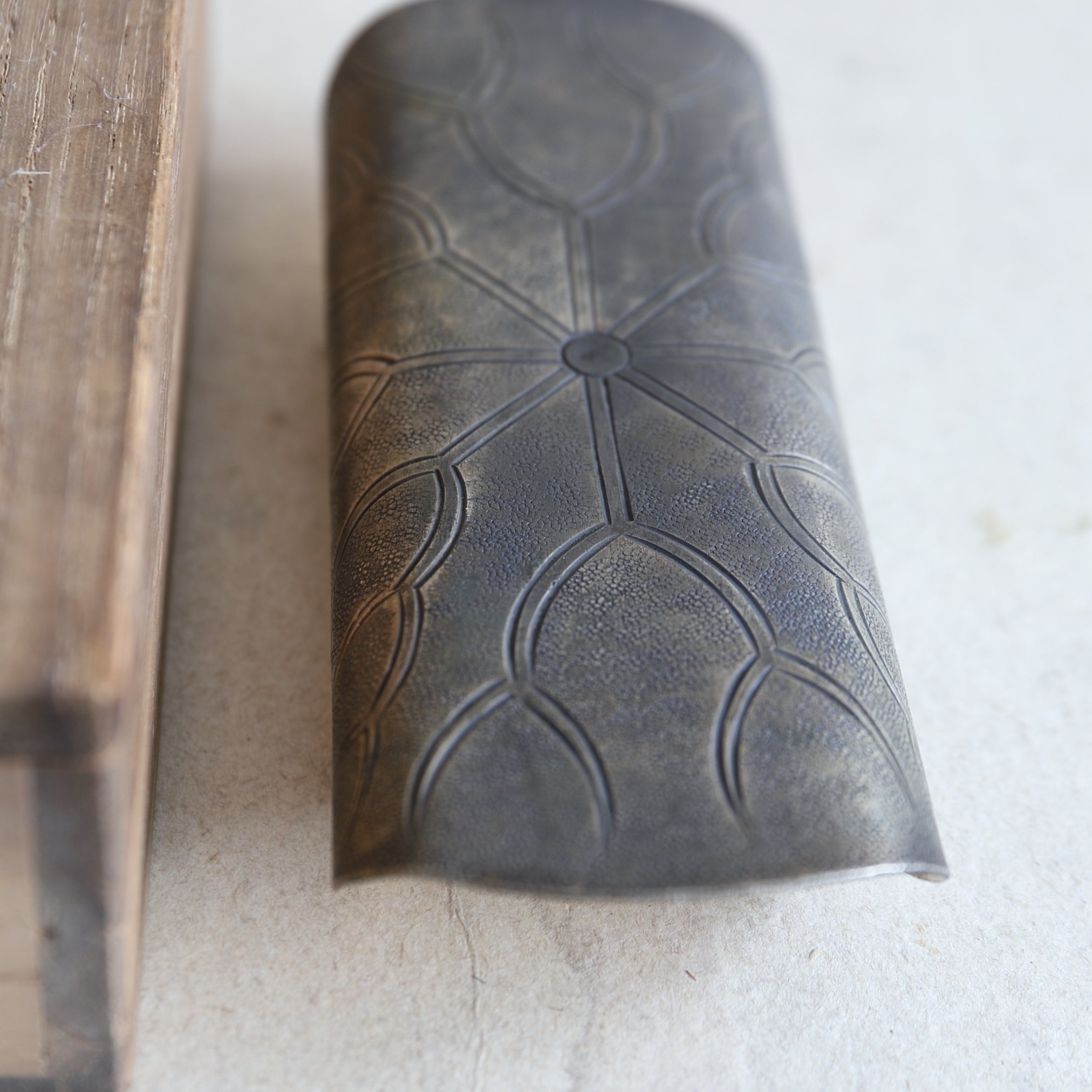 PELLE À THÉ EN LOTUS EN ARGENT, Période moderne précoce(XVIe–XIXe siècle)