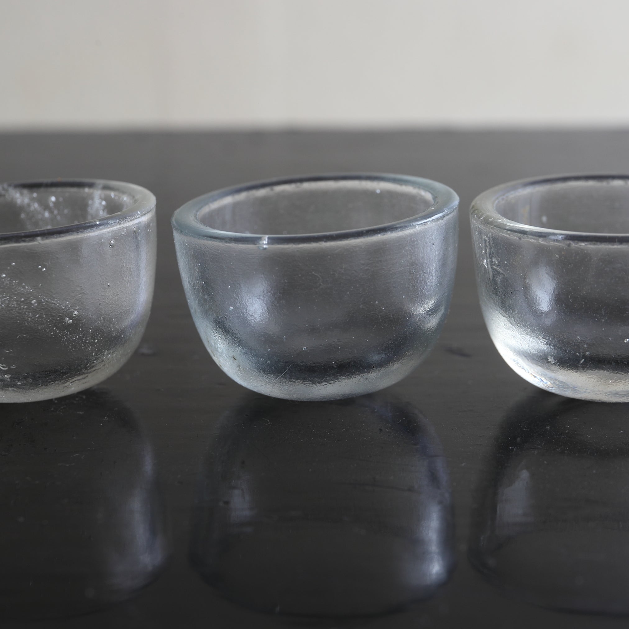 TAZA PARA SENCHA DE VIDRIO ONDULADO, Con tapa redonda, Mitate(taza para sencha), juego de 5, Moderno(Siglos XIX–XX)