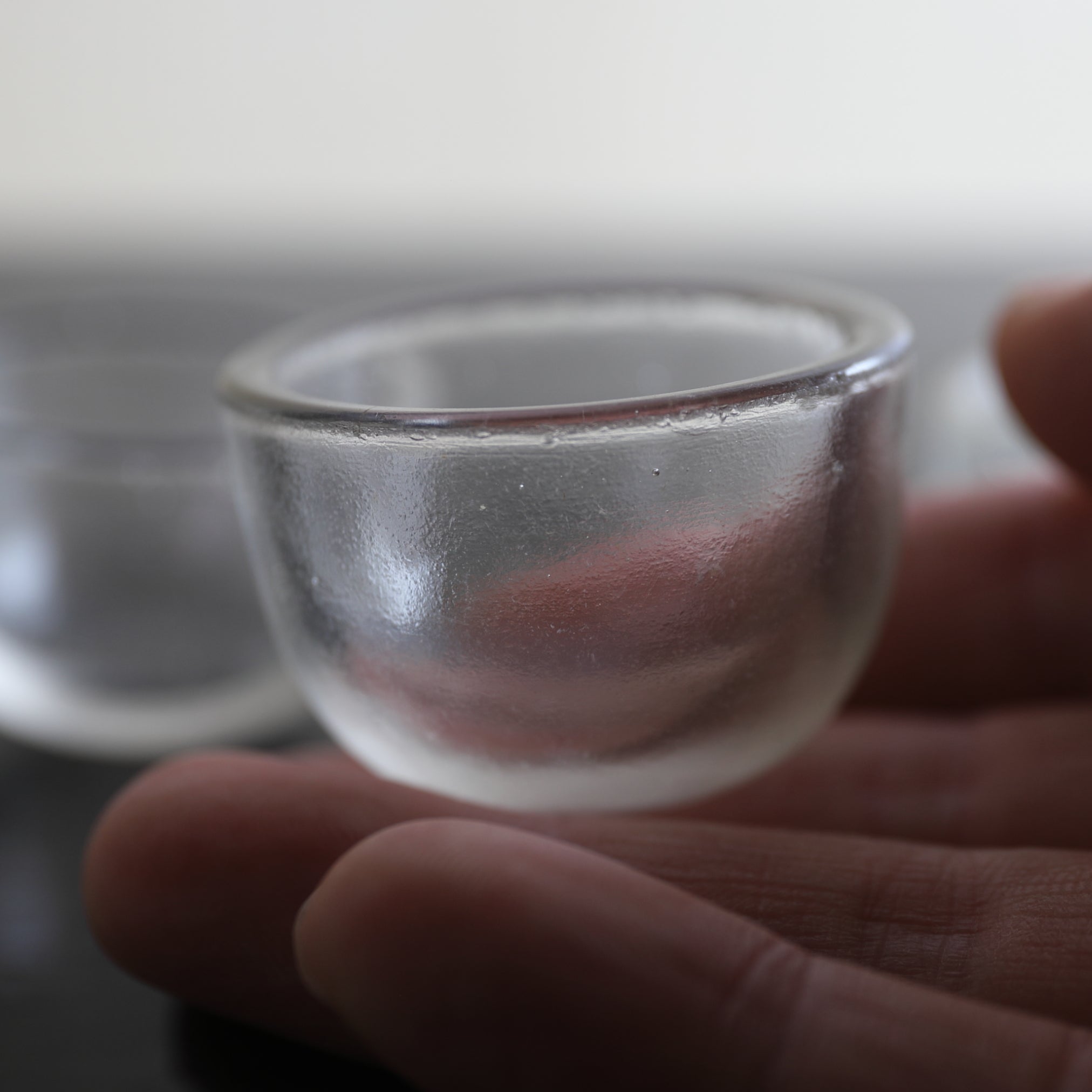 TAZA PARA SENCHA DE VIDRIO ONDULADO, Con tapa redonda, Mitate(taza para sencha), juego de 5, Moderno(Siglos XIX–XX)