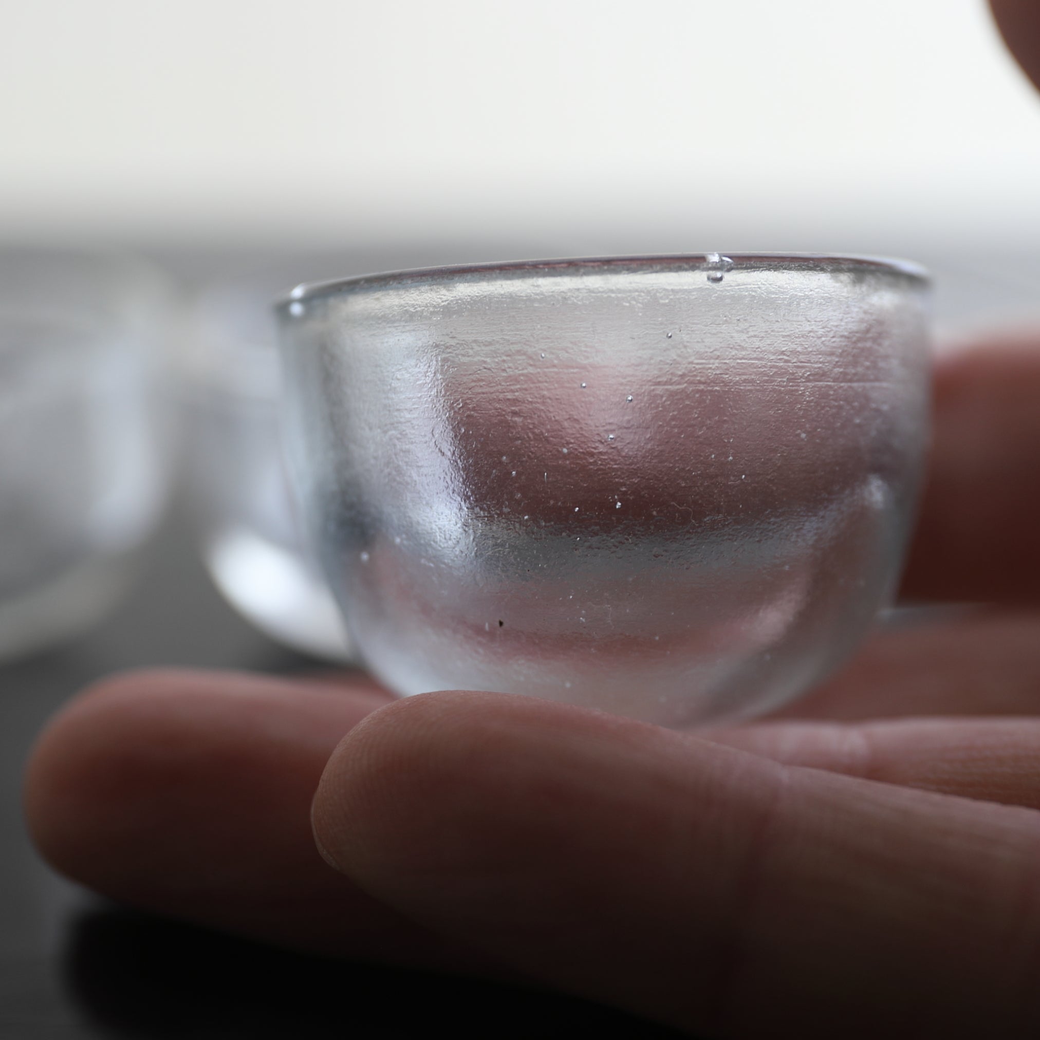 TAZA PARA SENCHA DE VIDRIO ONDULADO, Con tapa redonda, Mitate(taza para sencha), juego de 5, Moderno(Siglos XIX–XX)