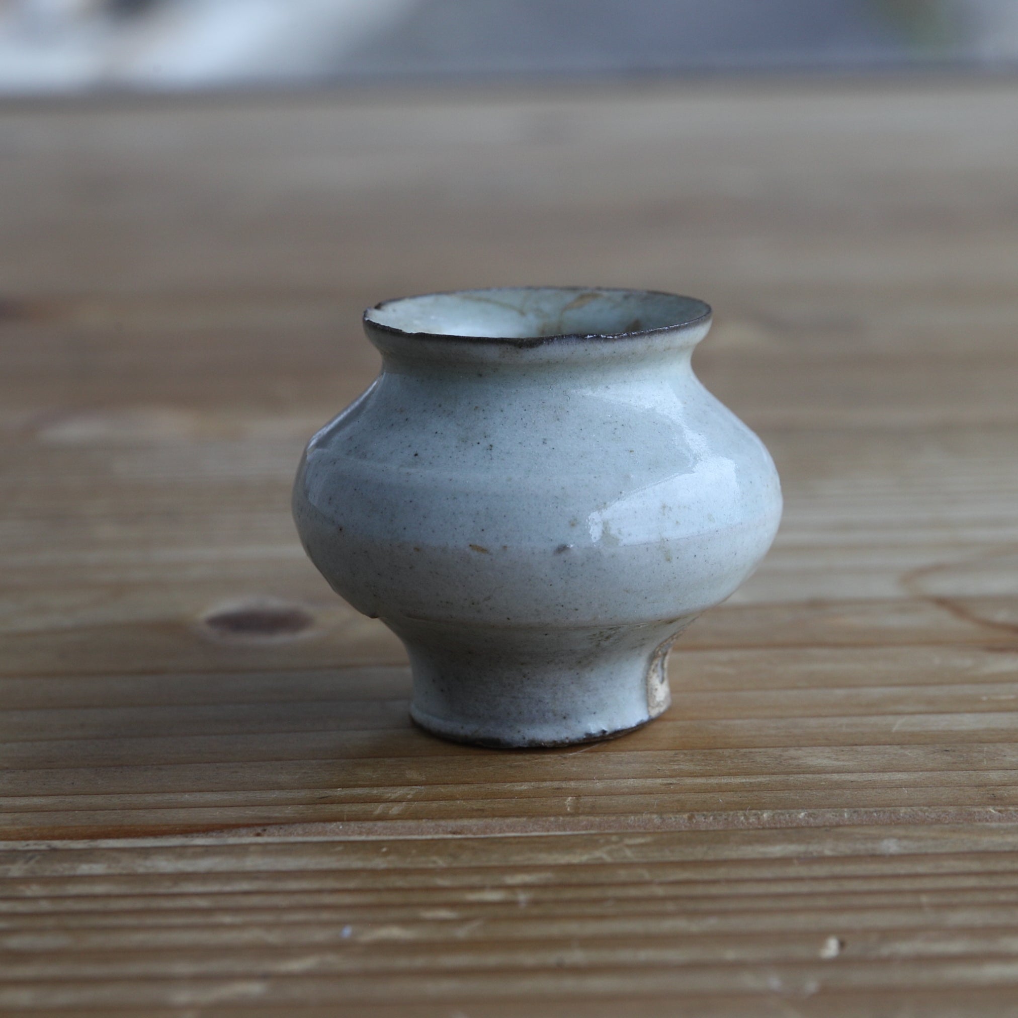 KLEINE POT, Wit porselein, Joseon-dynastie(1392–1897 n.Chr.)
