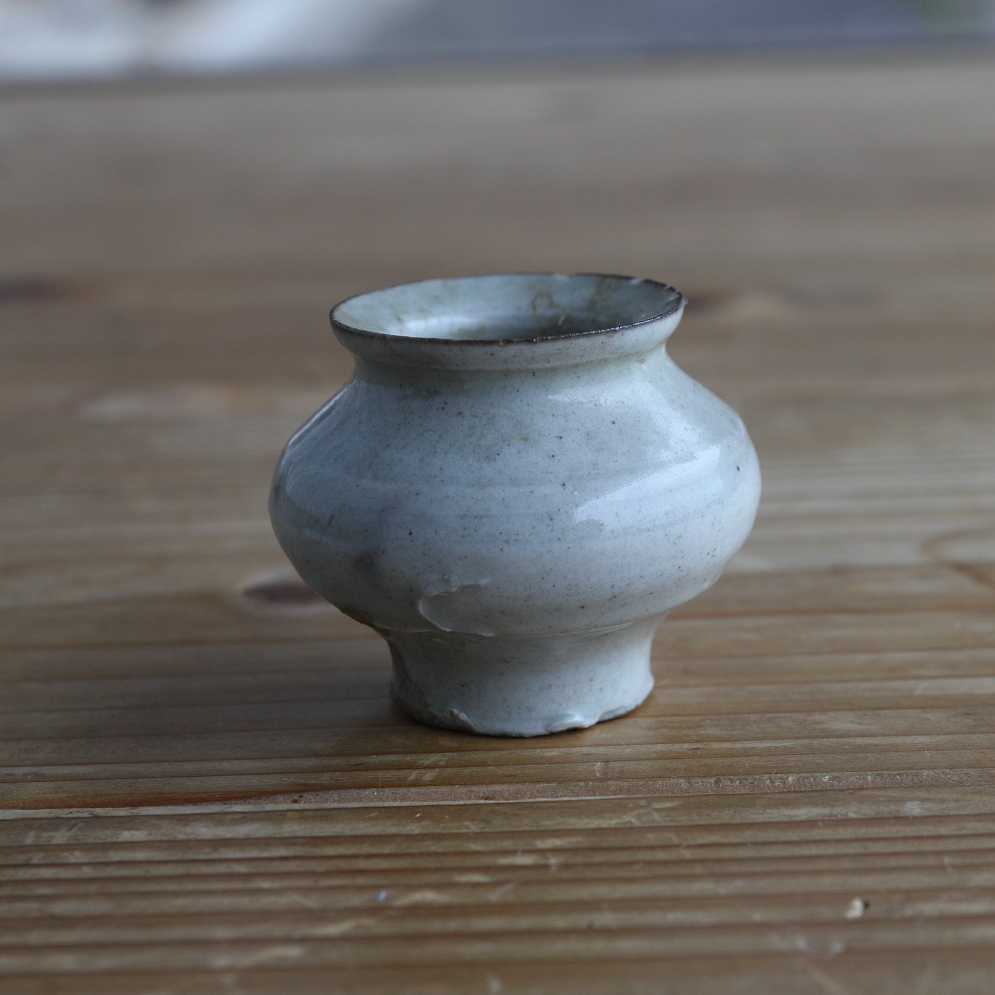 KLEINE POT, Wit porselein, Joseon-dynastie(1392–1897 n.Chr.)