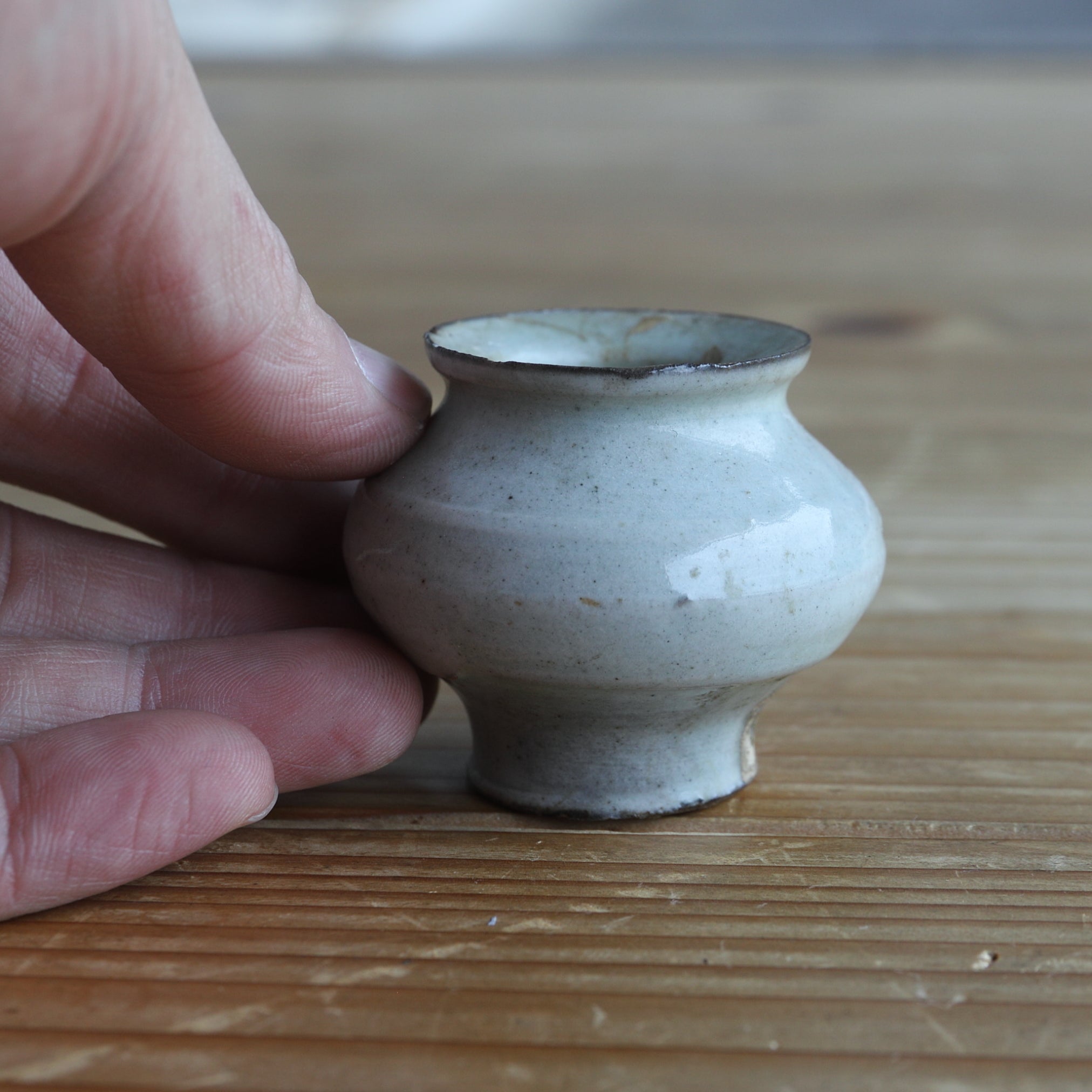 KLEINE POT, Wit porselein, Joseon-dynastie(1392–1897 n.Chr.)