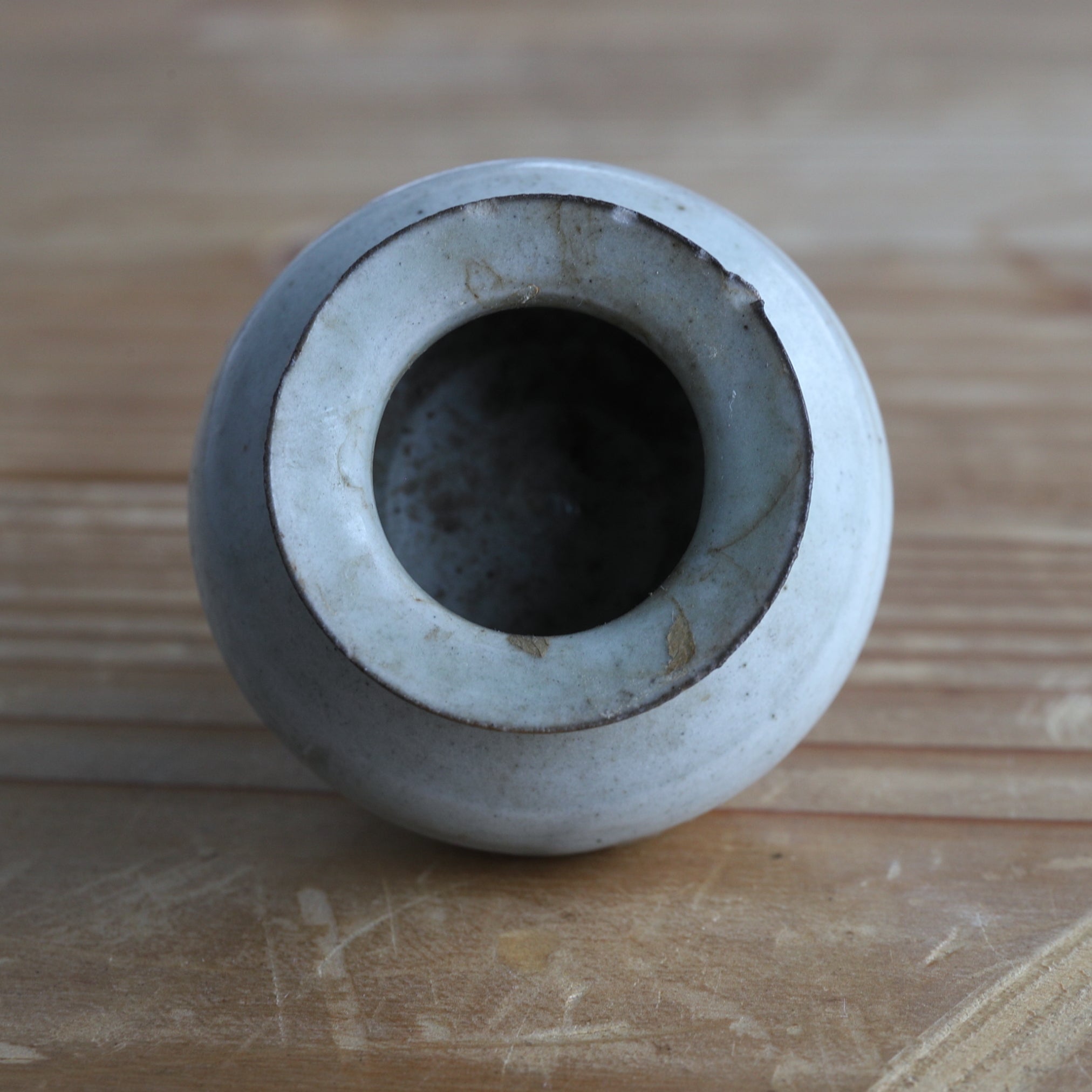 KLEINE POT, Wit porselein, Joseon-dynastie(1392–1897 n.Chr.)