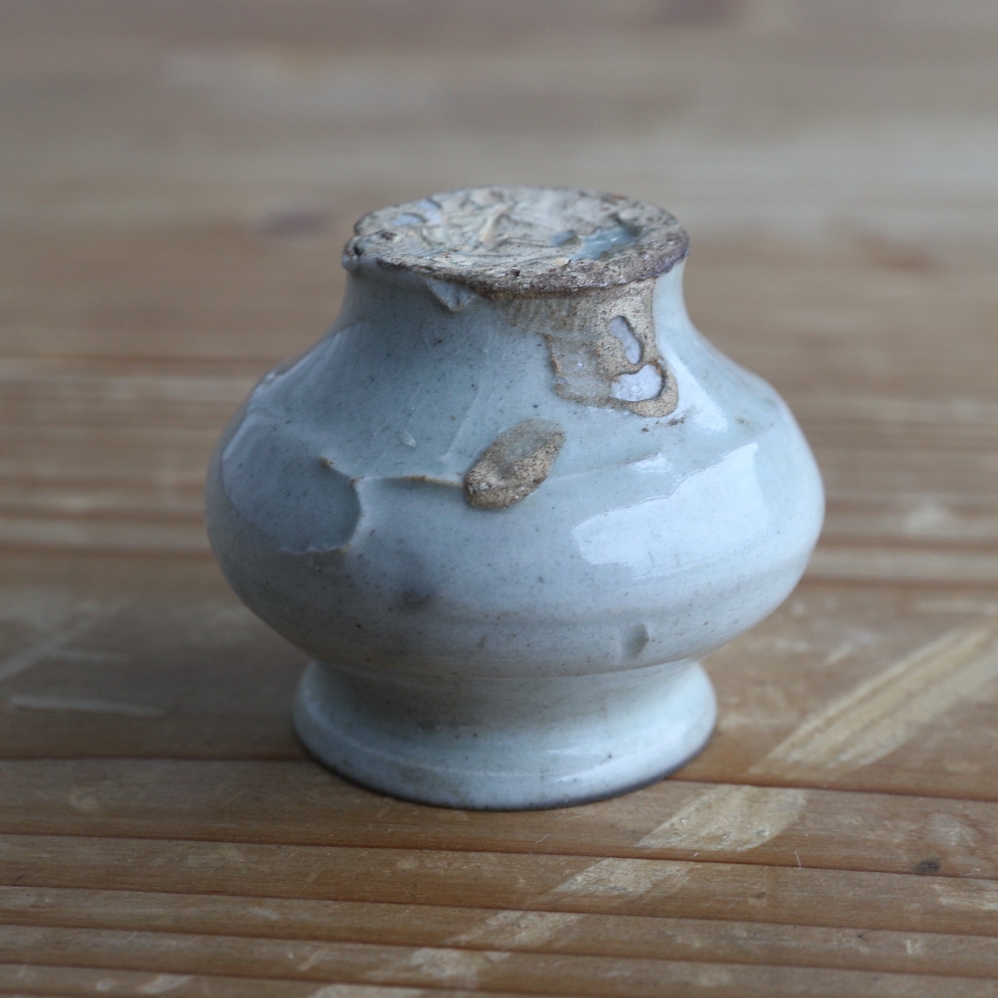 KLEINE POT, Wit porselein, Joseon-dynastie(1392–1897 n.Chr.)