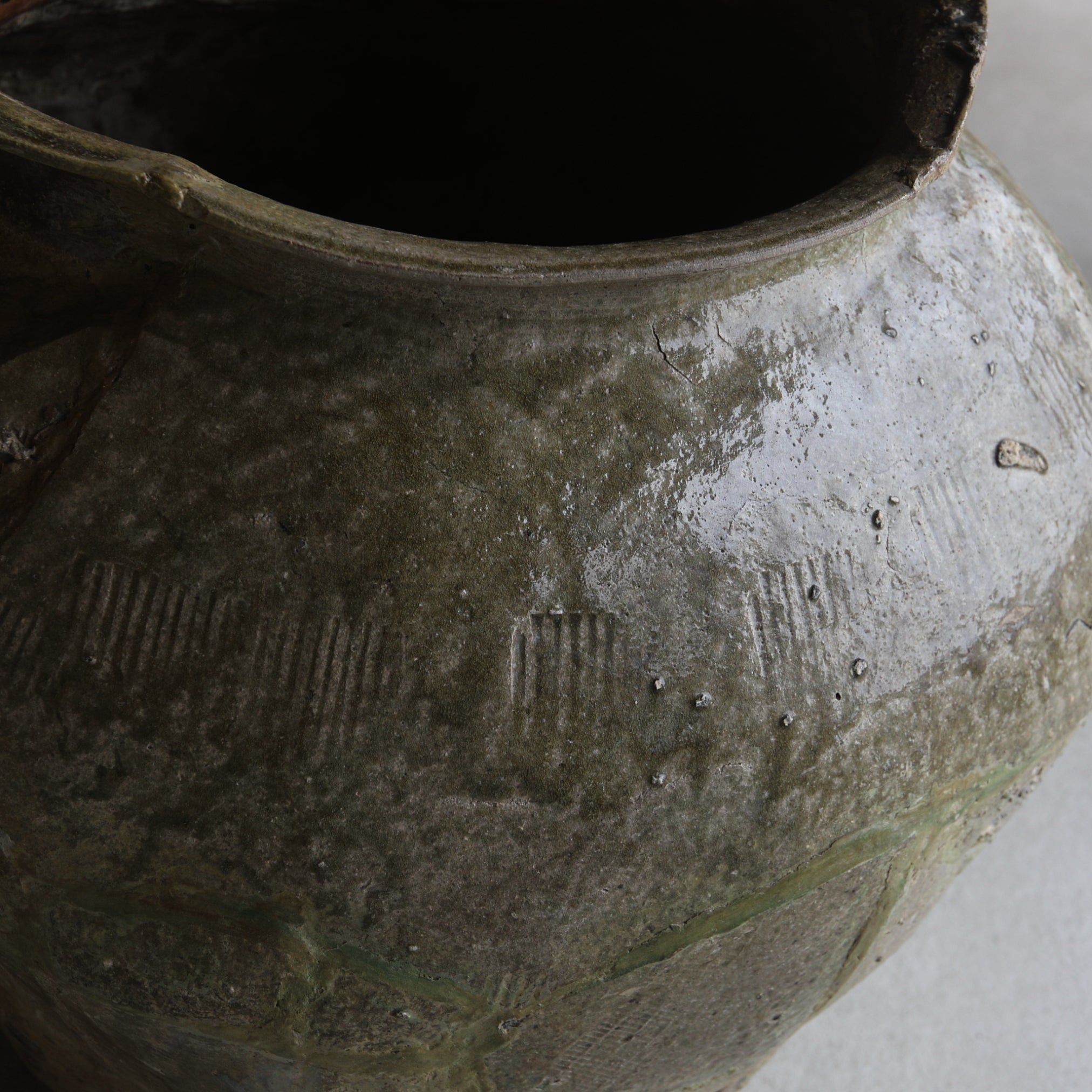 JARRA DE TÚMULO DE SUTRAS / JARRA GRANDE, Ko-Tokoname, con caja inscrita, Período Heian(794–1185 d. C.)