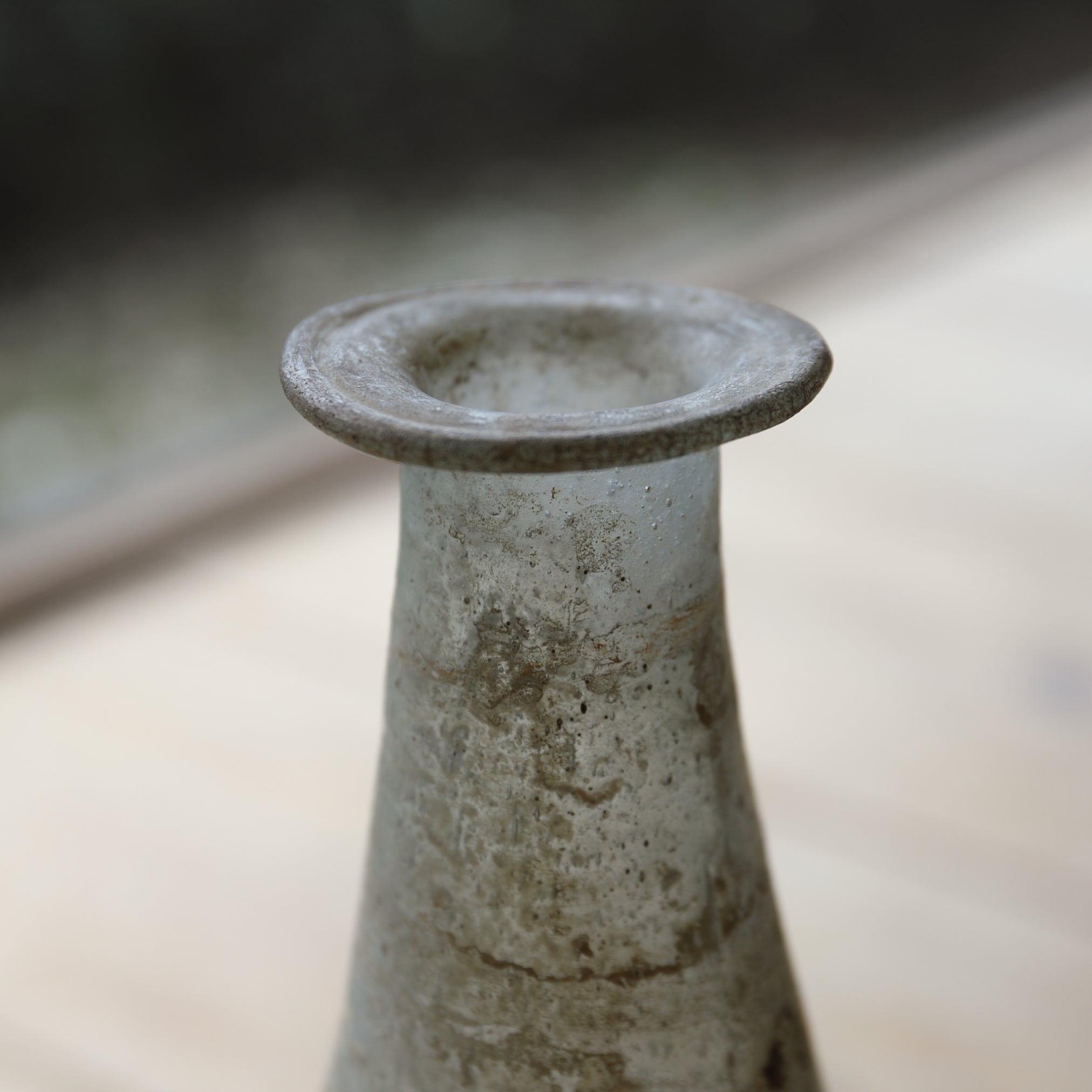 出土文物银化玻璃瓶