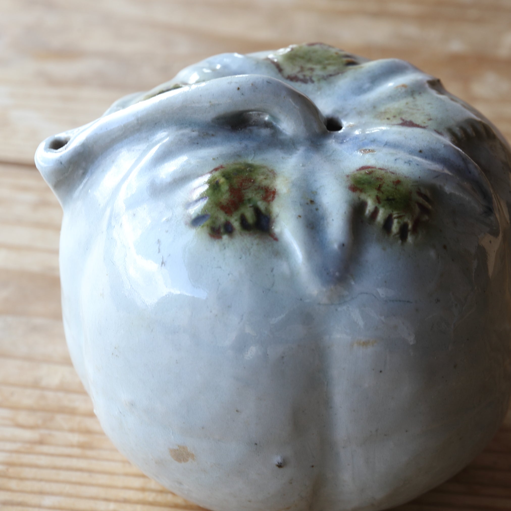 COMPTE-GOUTTES À EAU EN MELON, Porcelaine bleu et blanc, Dynastie Joseon(1392–1897 apr. J.-C.)