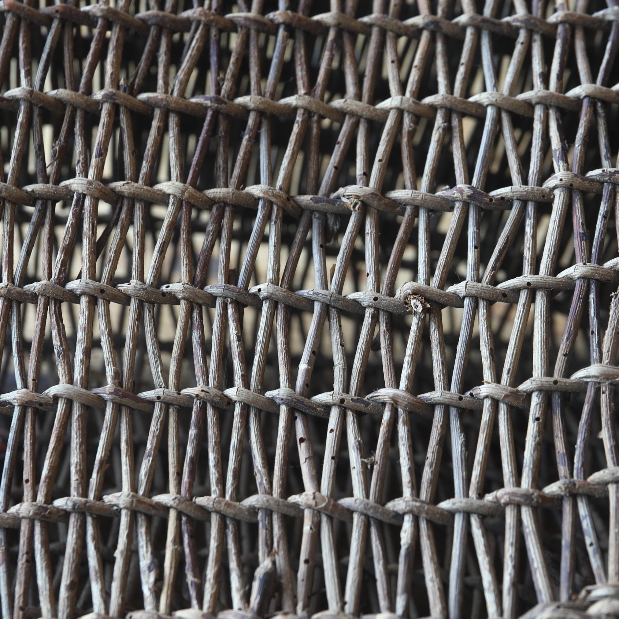 CESTA PARA FLORES DE AKEBIA, Edad Moderna Temprana(Siglos XVI–XIX)