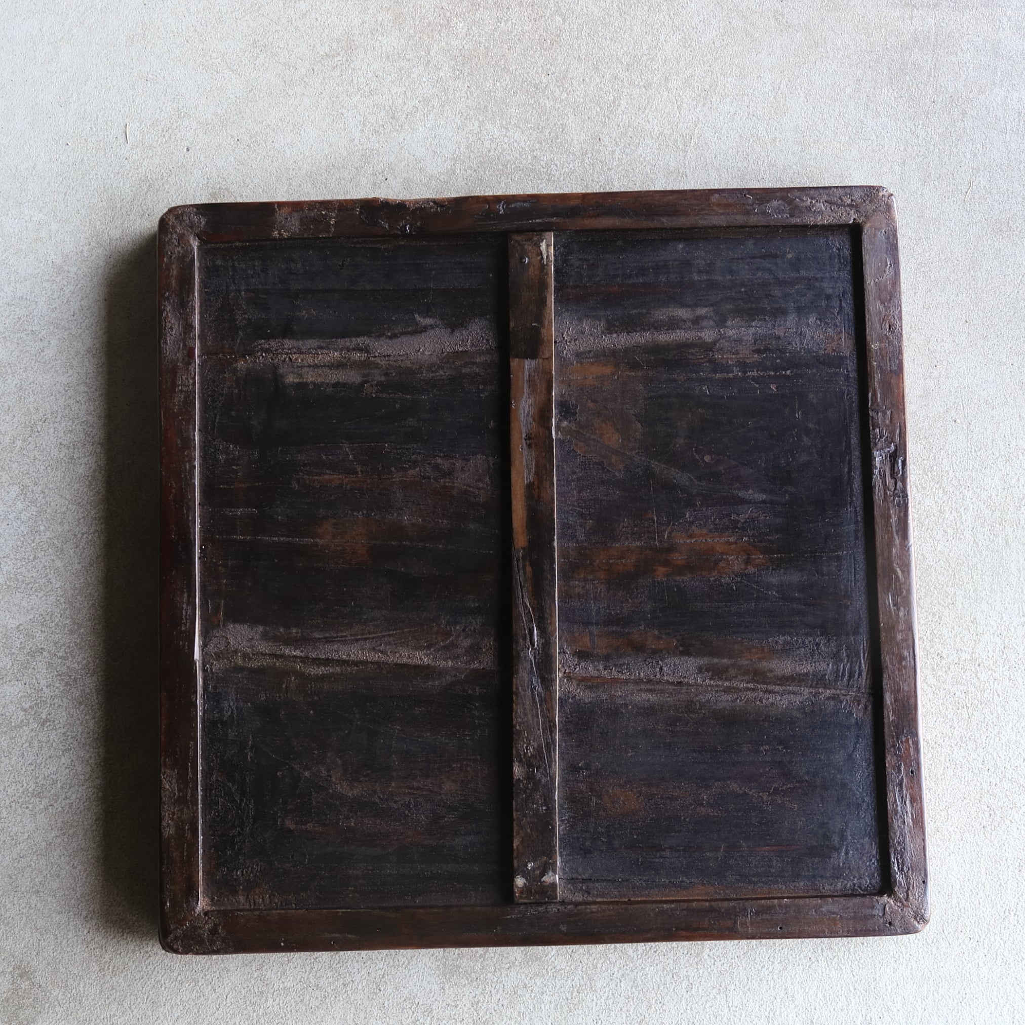 VASSOIO DI LEGNO GRANDE, A forma di quadrata, a1, Dinastia Joseon(1392–1897 d.C.)