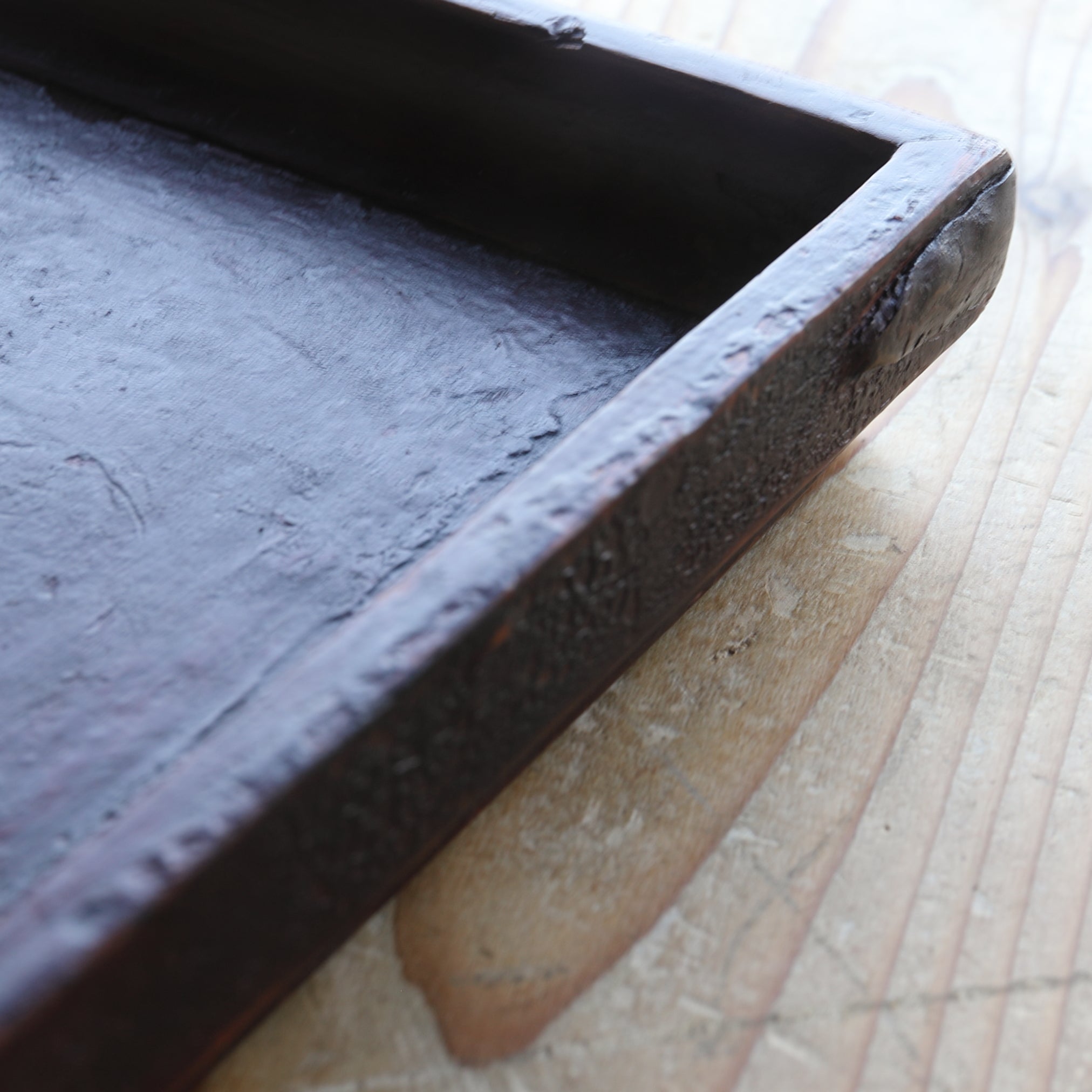 BANDEJA DE MADERA GRANDE, En forma de cuadrada, a2, Dinastía Joseon(1392–1897 d. C.)