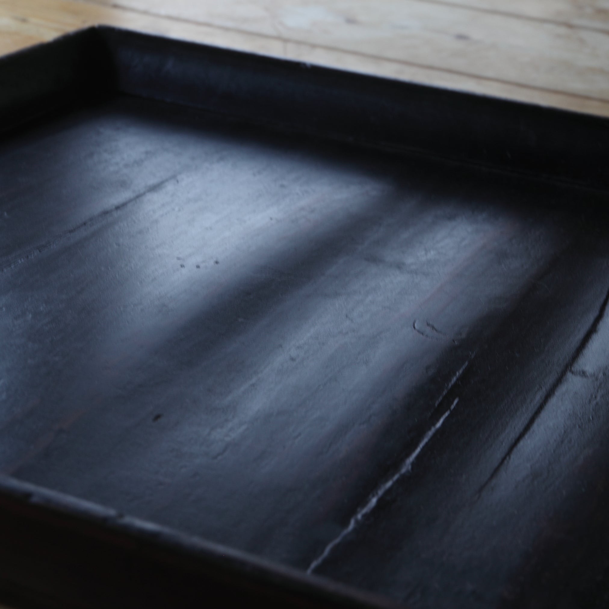 BANDEJA DE MADERA GRANDE, En forma de cuadrada, a3, Dinastía Joseon(1392–1897 d. C.)