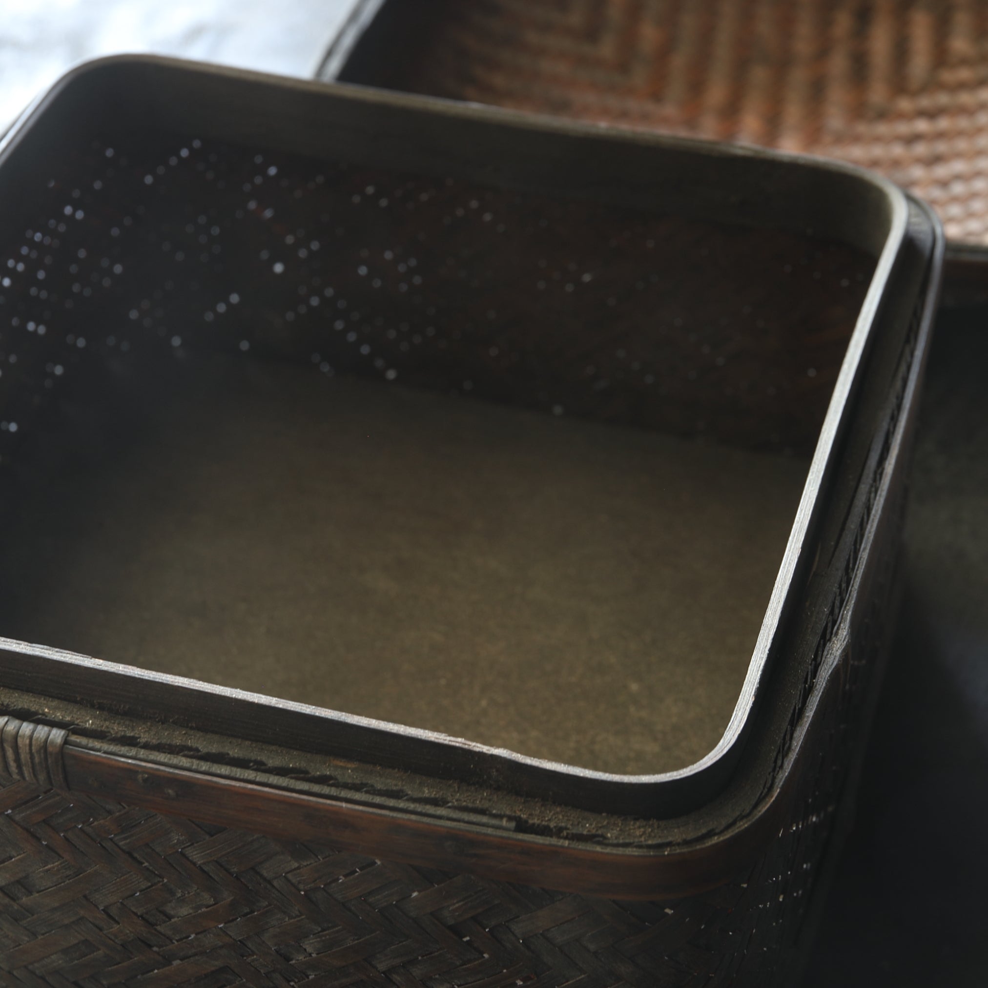 CESTA DE TÉ DE BAMBÚ VIEJA, Período Edo–Meiji(1603–1912 d. C.)