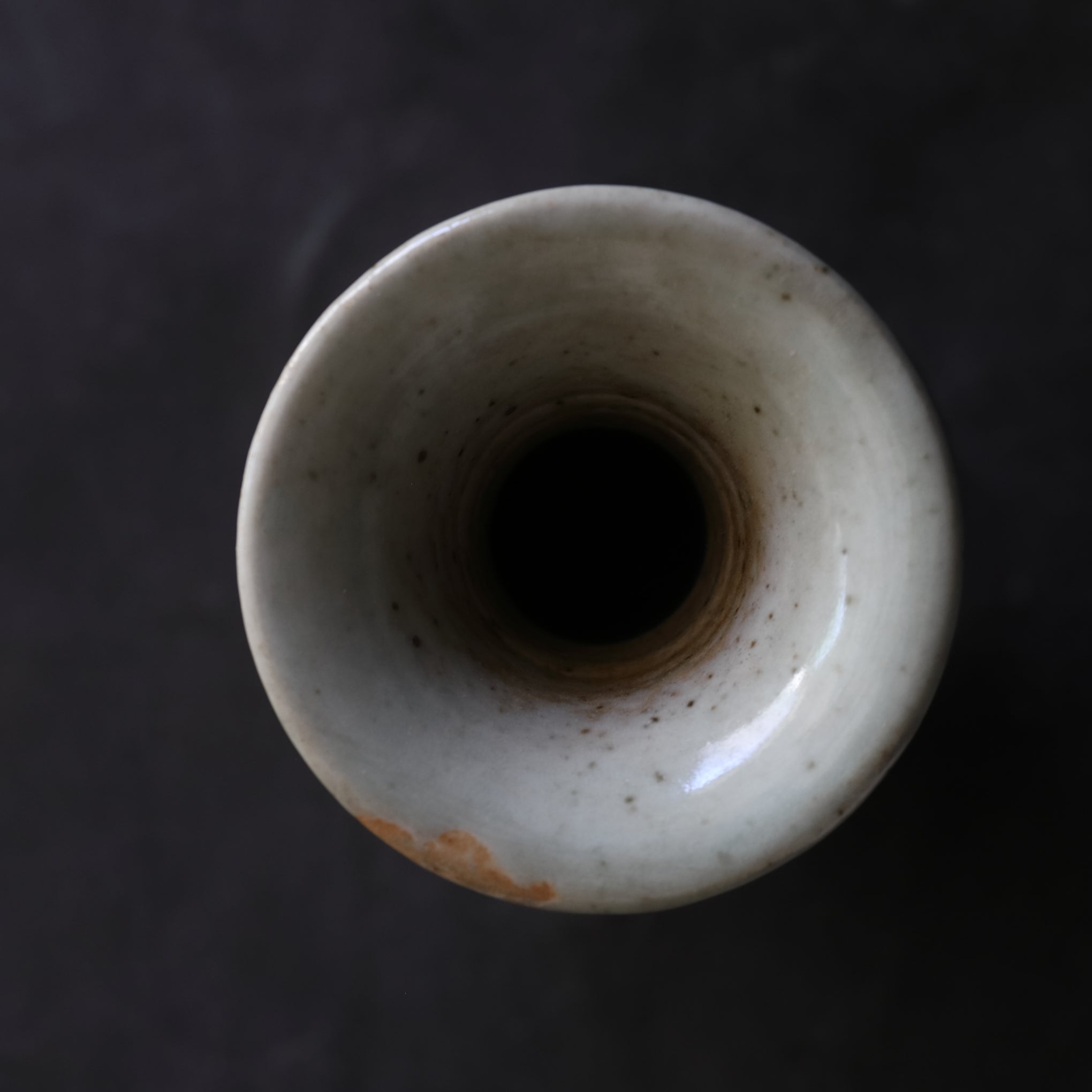 YUHUCHUN-VASE, Unterglasur-kupferrote mit Blumenpflanzen-Design, Ming-Dynastie(1368–1644 n. Chr.)