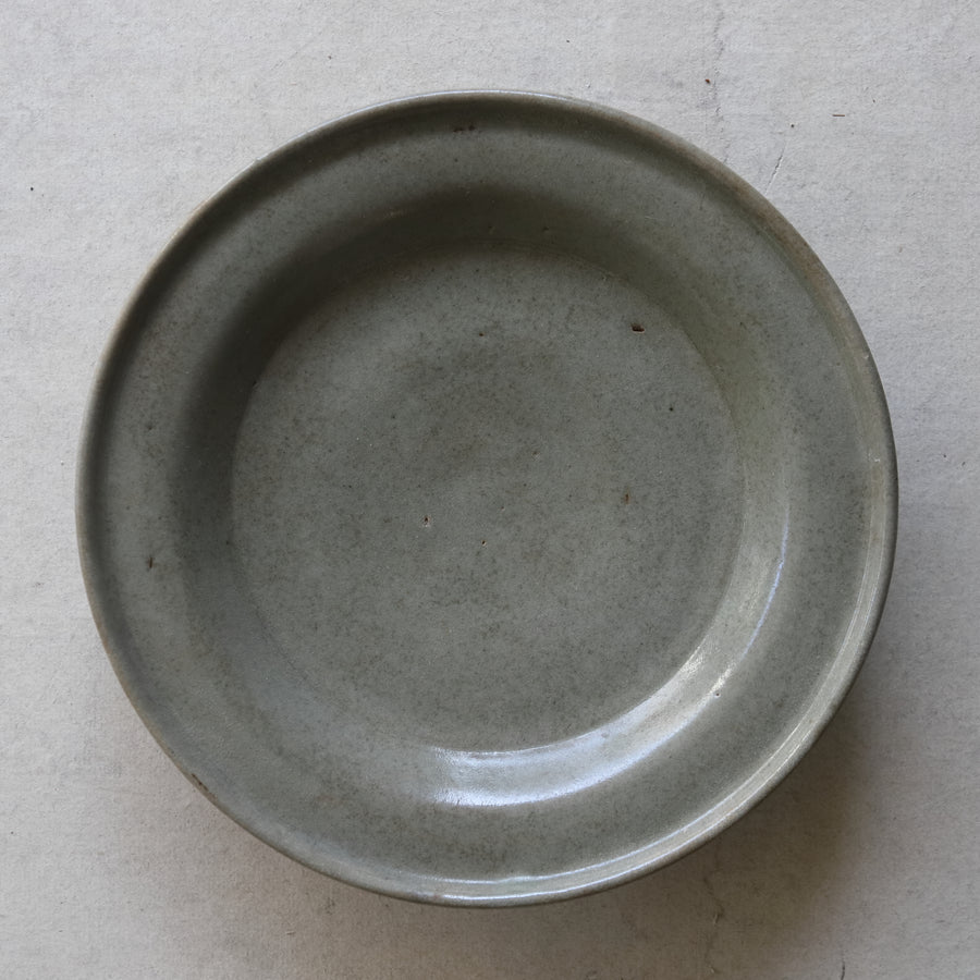 PLATTE, Longquan-Brennofen, seladon, Song–Yuan-Dynastie(960–1368 n. Chr.)