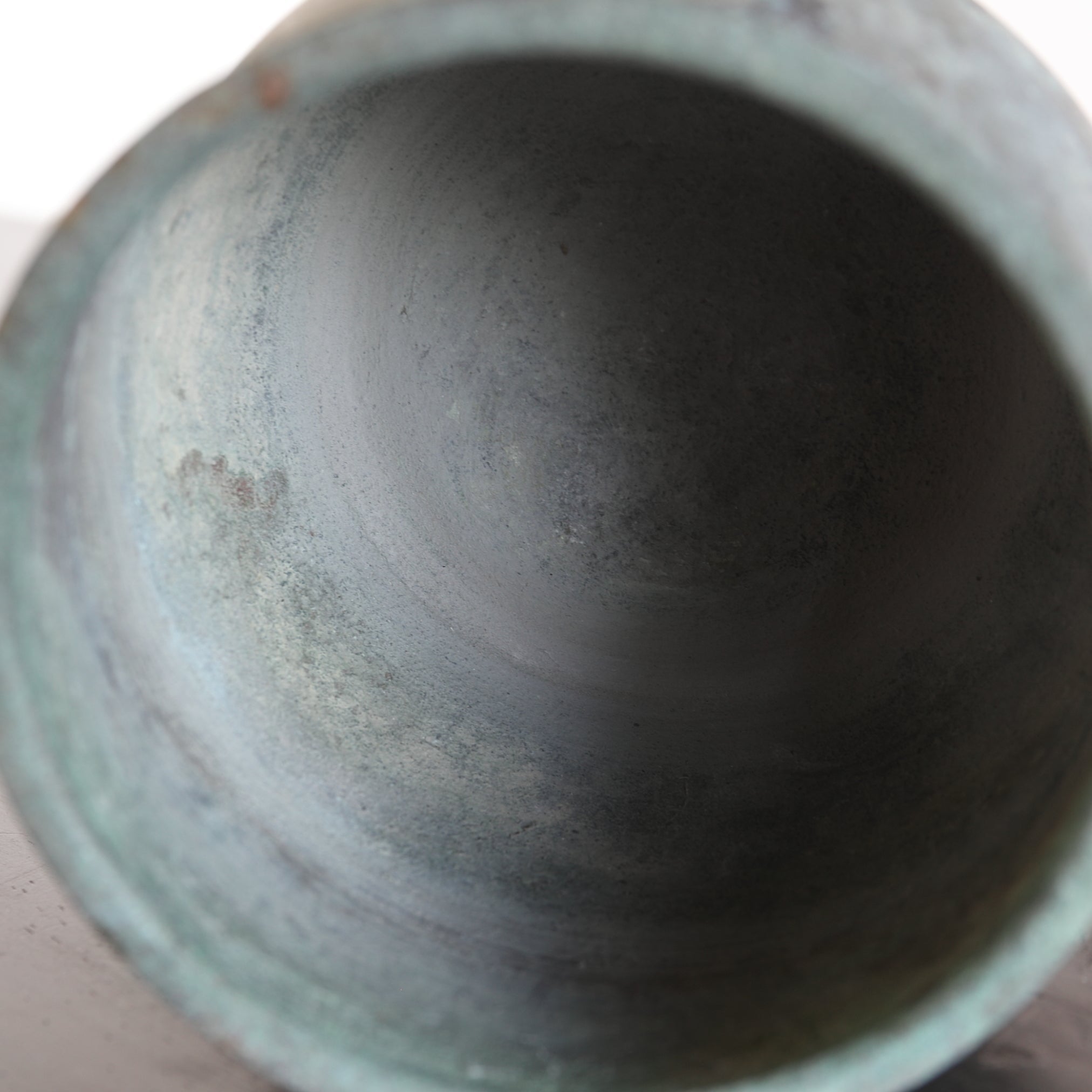 清代 緑青 古銅建水(1616–1911 CE)
