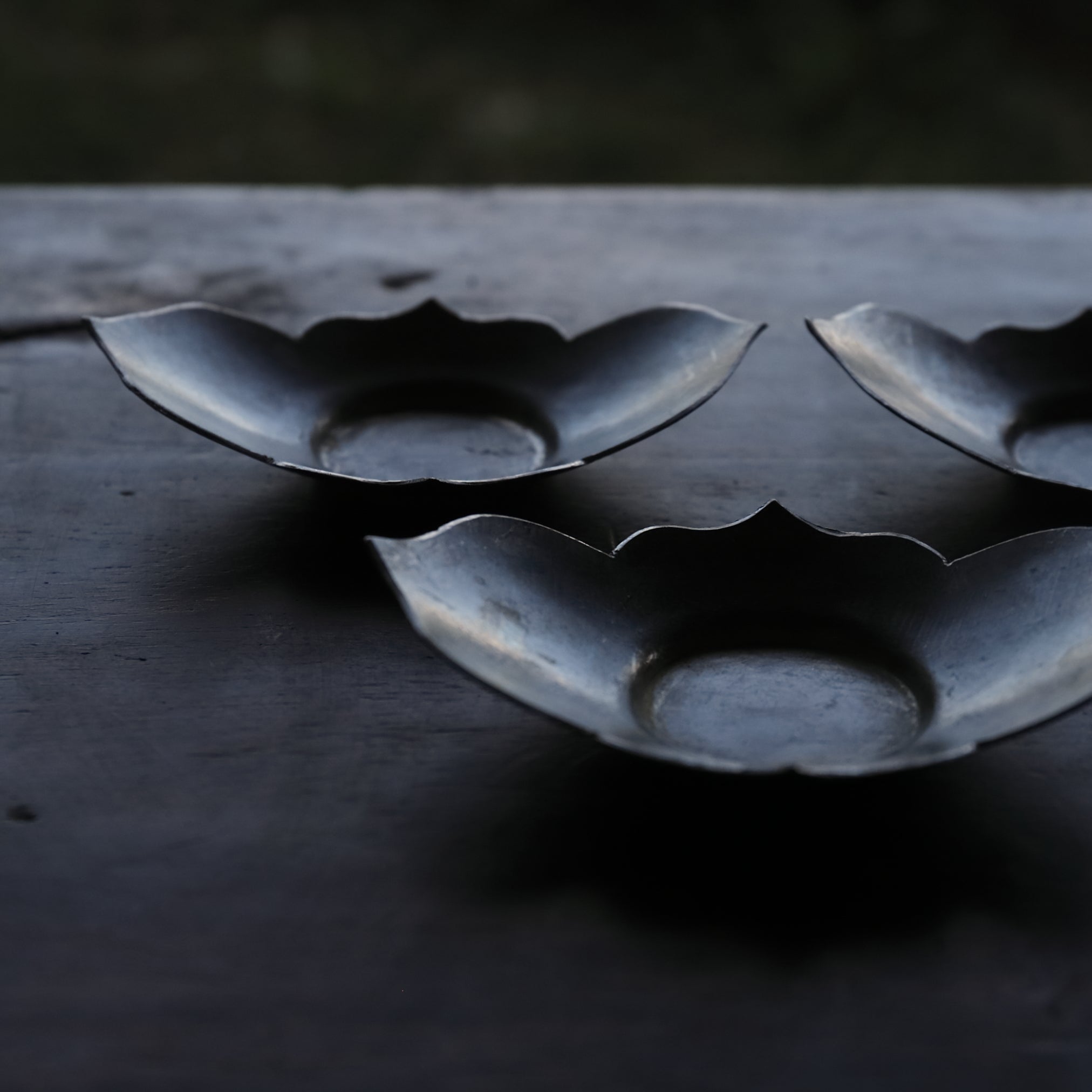 OLD LOBED-FLOWER-SHAPED TIN TEA SAUCER, Set of 5, Qing Dynasty(1616–1911CE)