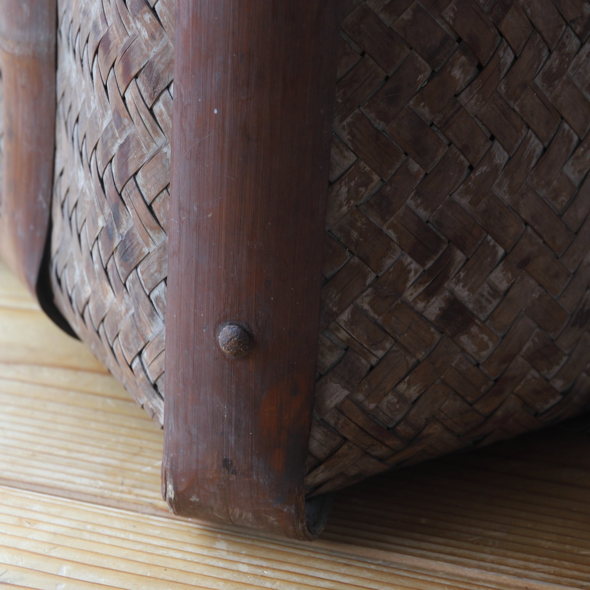 CESTA / CAJA DE TÉ DE KUDZU GRANDE, Período Edo–Meiji(1603–1912 d. C.)