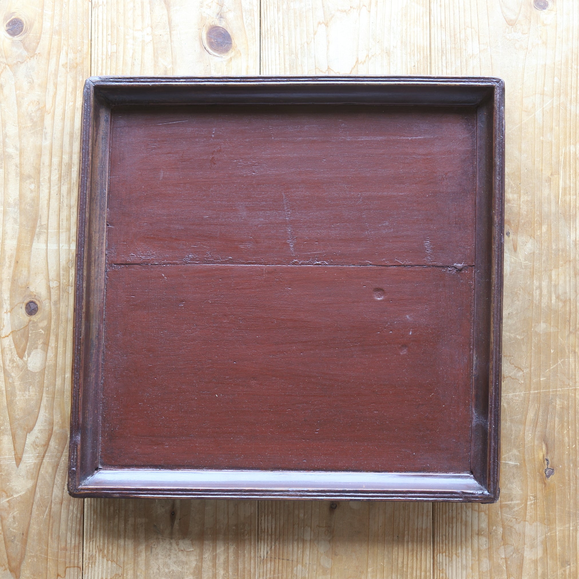 VASSOIO DI LEGNO GRANDE, A forma di quadrata, a4, Dinastia Joseon(1392–1897 d.C.)